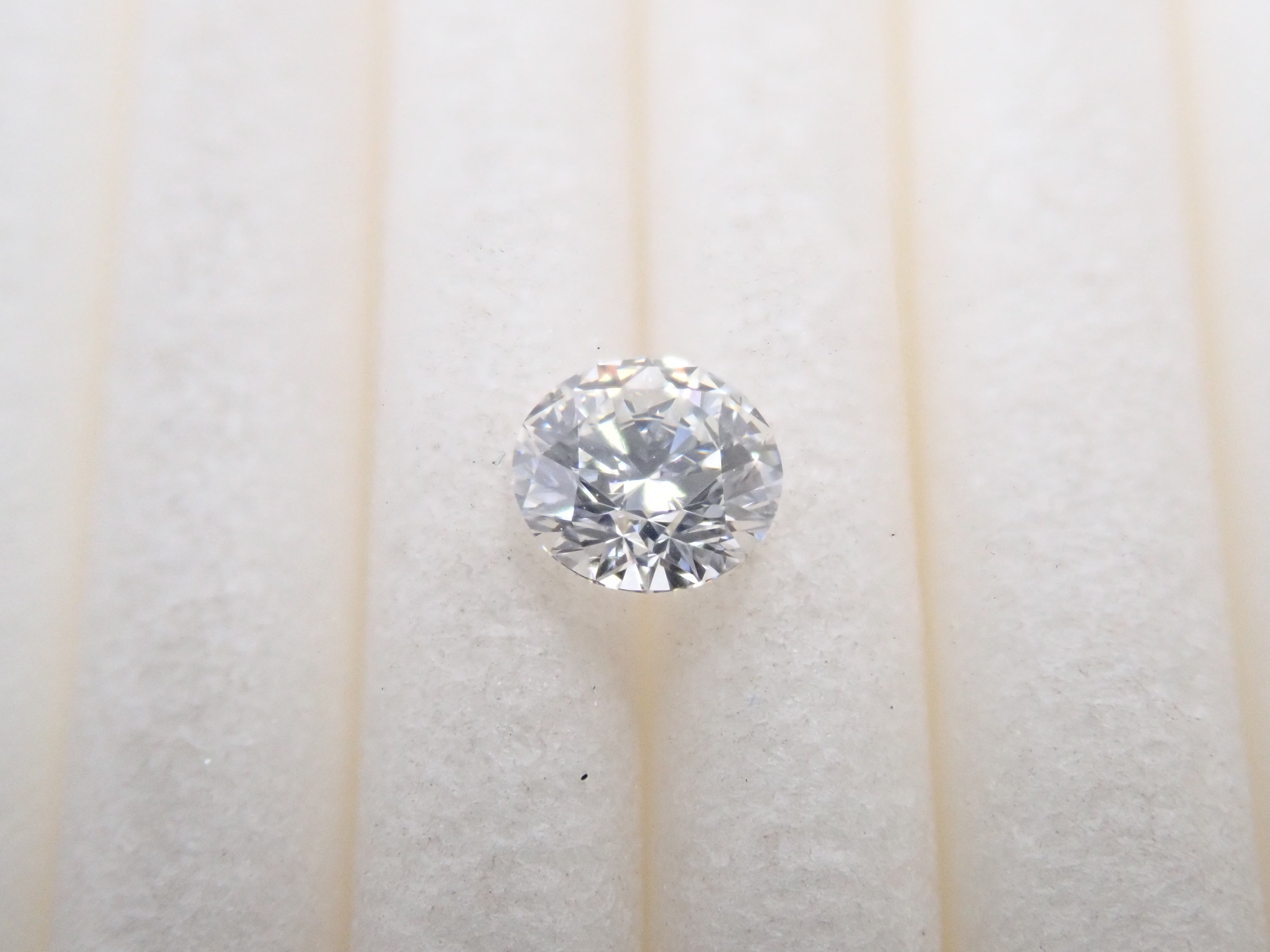 【7/26 22時販売】ダイヤモンド(ハート&キューピッド)3.0mm/0.226ctルース(G, VVS-1, 3Excellent H&C)