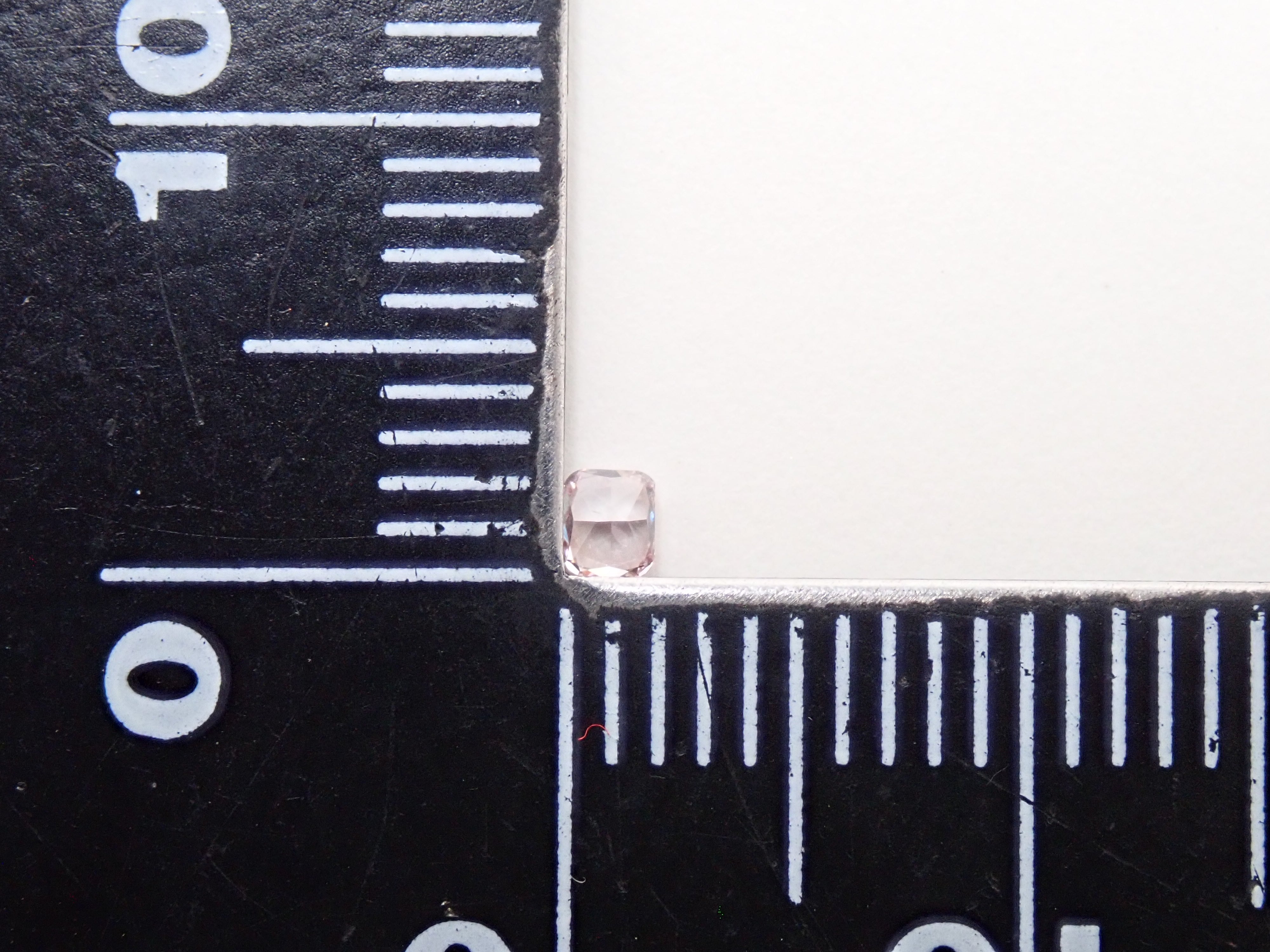 【7/31 22時販売】ピンクダイヤモンド 0.073ctルース(FANCY LIGHT PURPLE PINK, SI2)