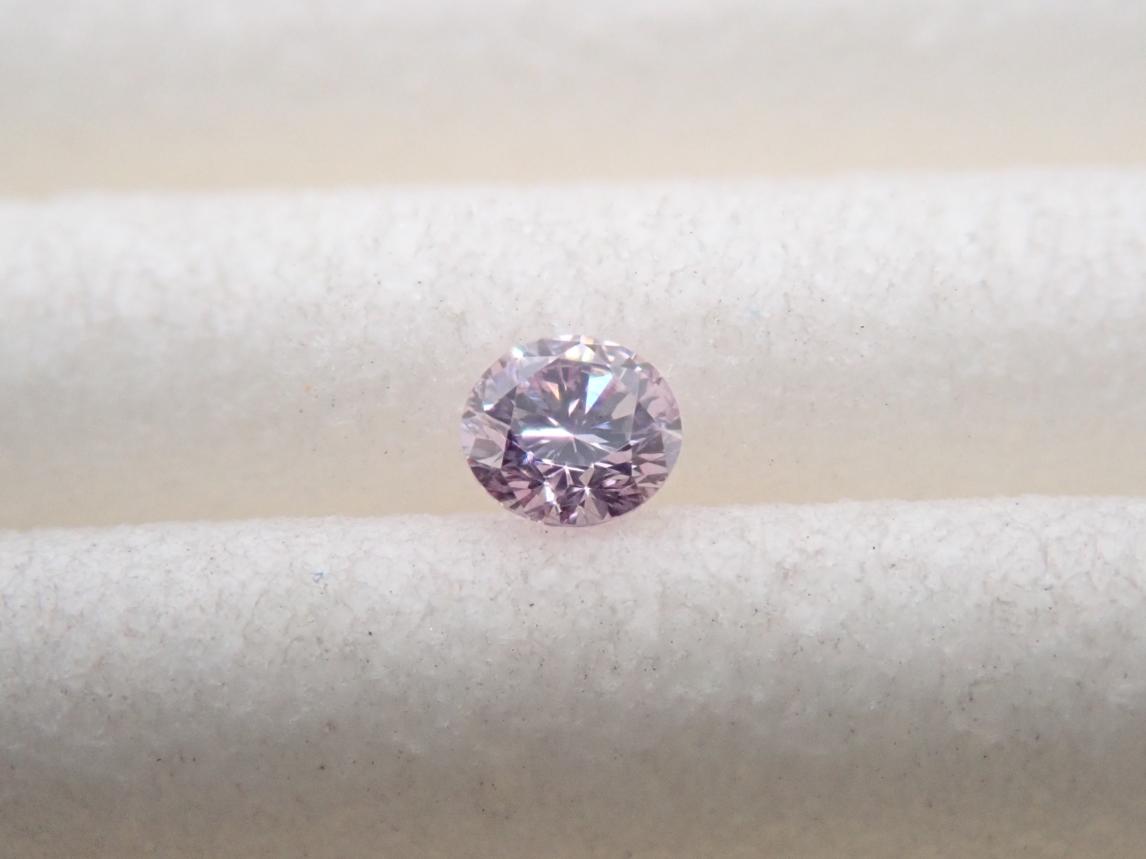 【7/26 22時販売】ピンクダイヤモンド 2.2mm/0.044ctルース(FANCY LIGHT PURPLE PINK, SI1)