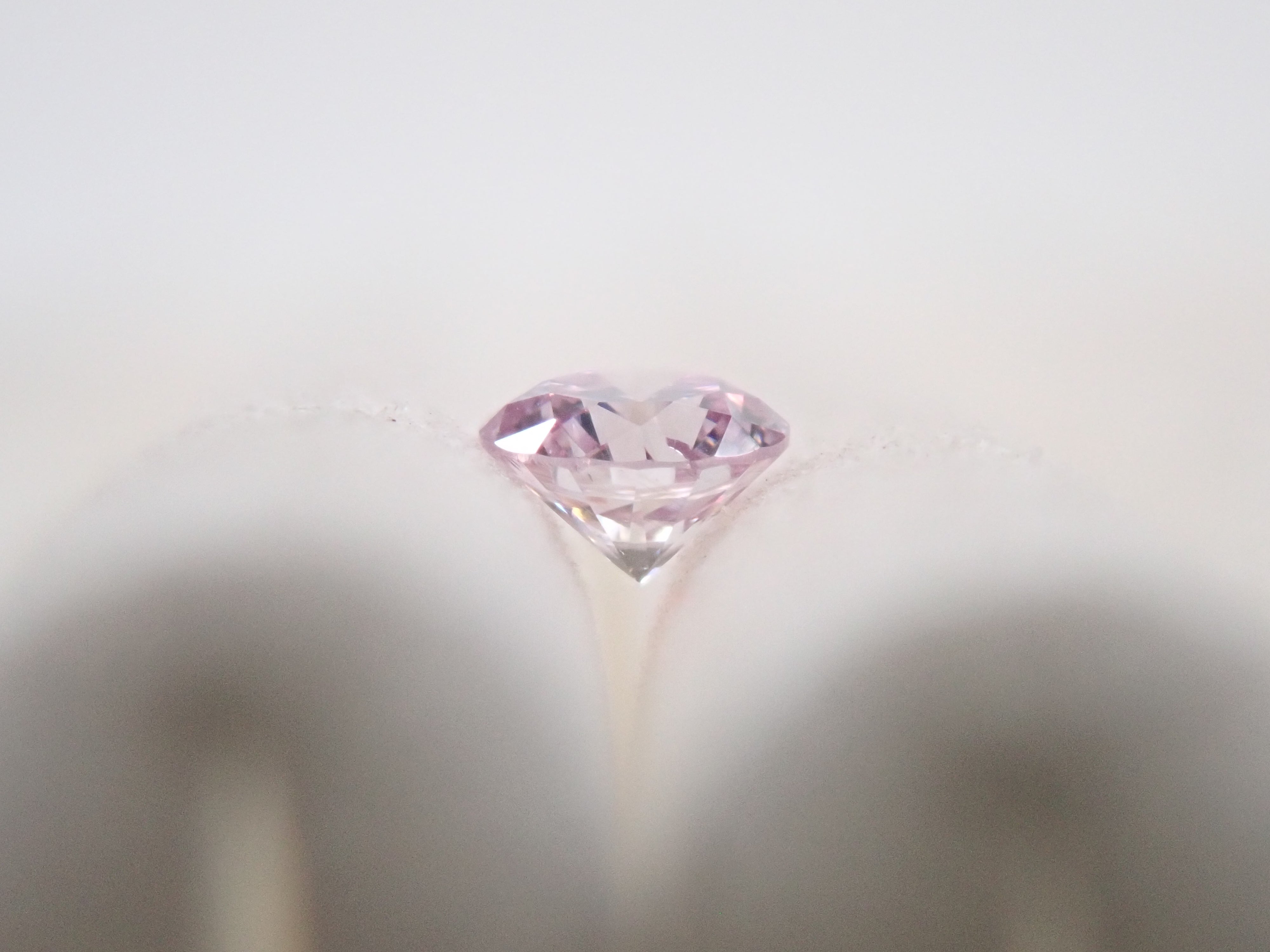 【7/26 22時販売】ピンクダイヤモンド 2.2mm/0.044ctルース(FANCY LIGHT PURPLE PINK, SI1)