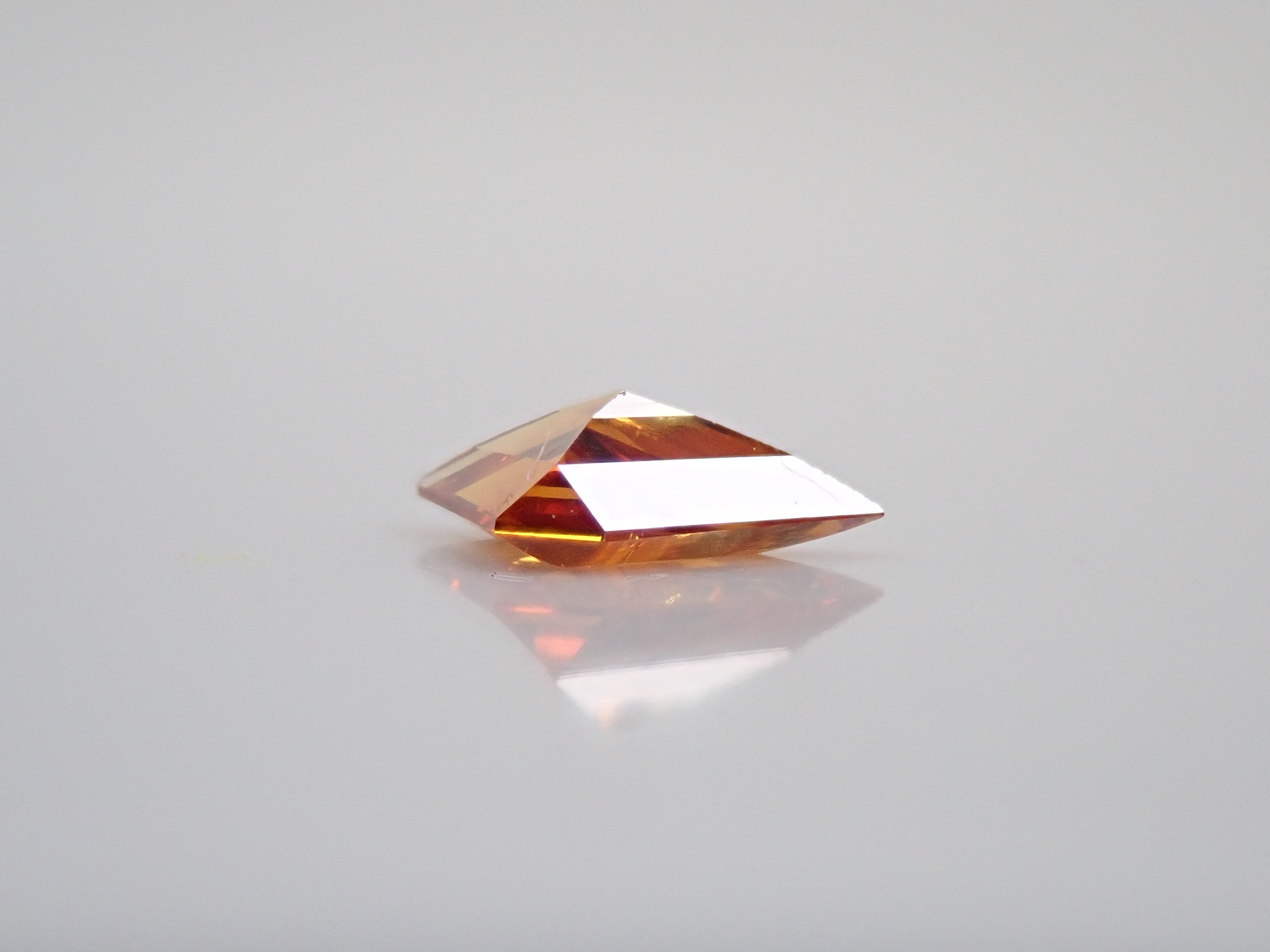 【7/26 22時販売】オレンジダイヤモンド 0.176ctルース(FANCY DEEP YELLOWISH ORANGE, I-1)