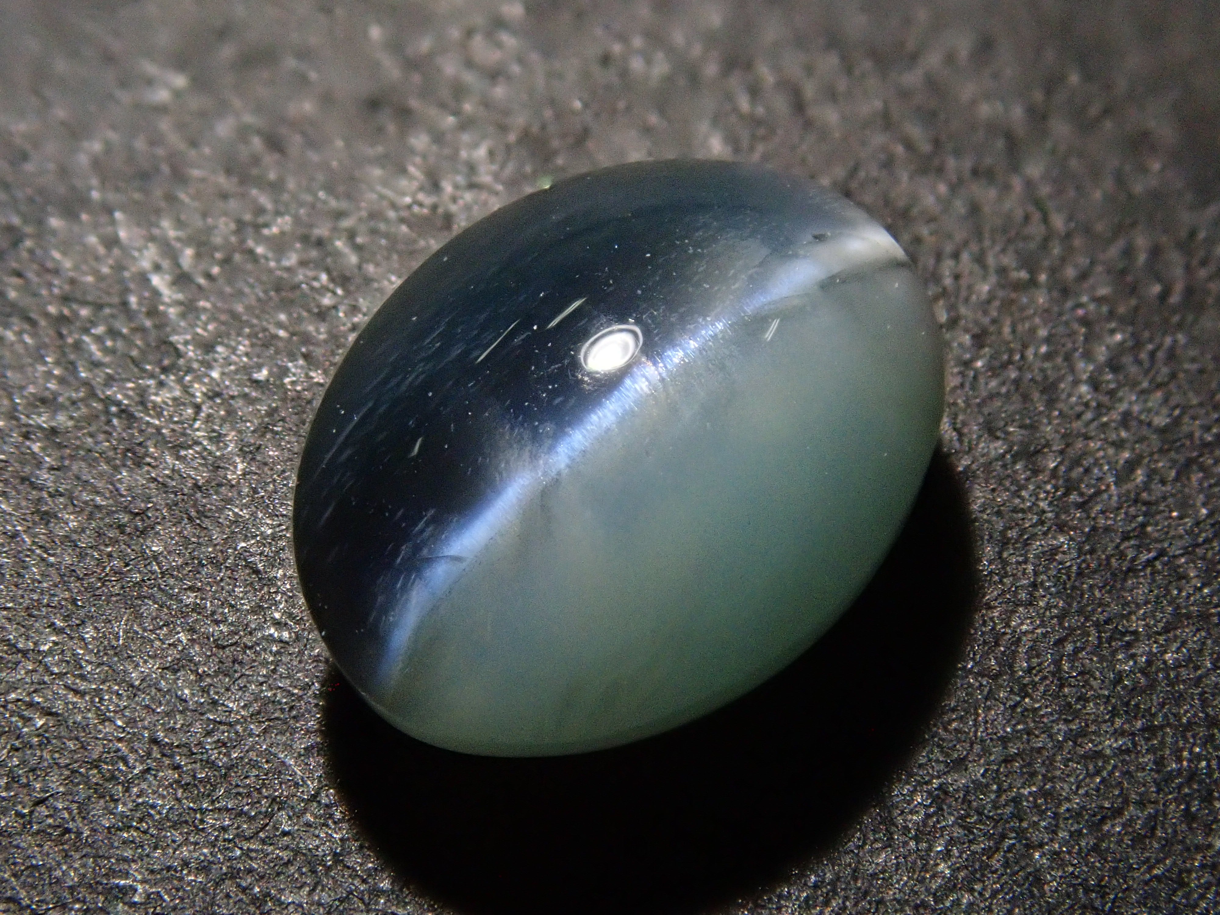 【12544778掲載】クリソベリルキャッツアイ 1.929ctルース