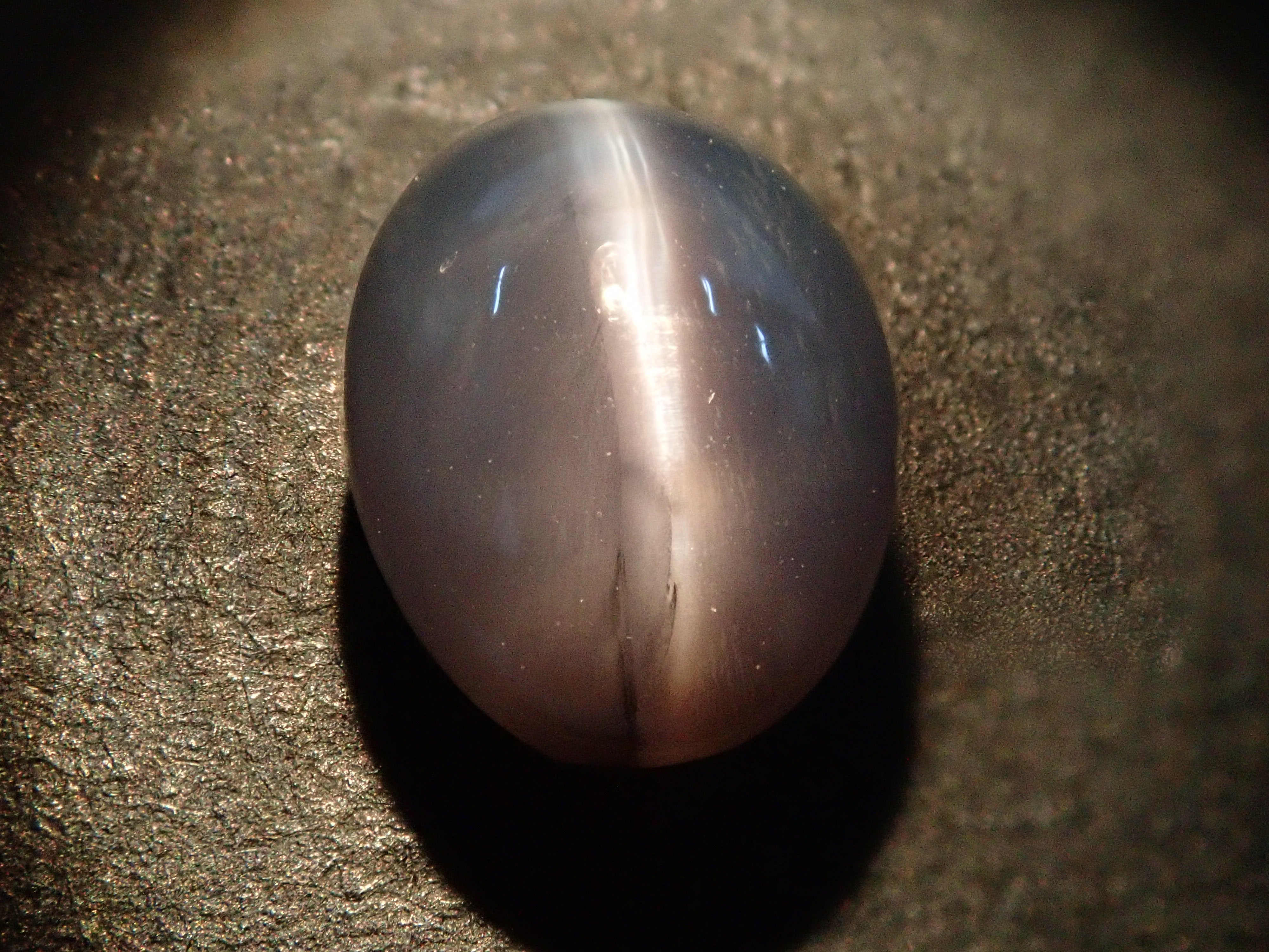 【12544778掲載】クリソベリルキャッツアイ 1.929ctルース