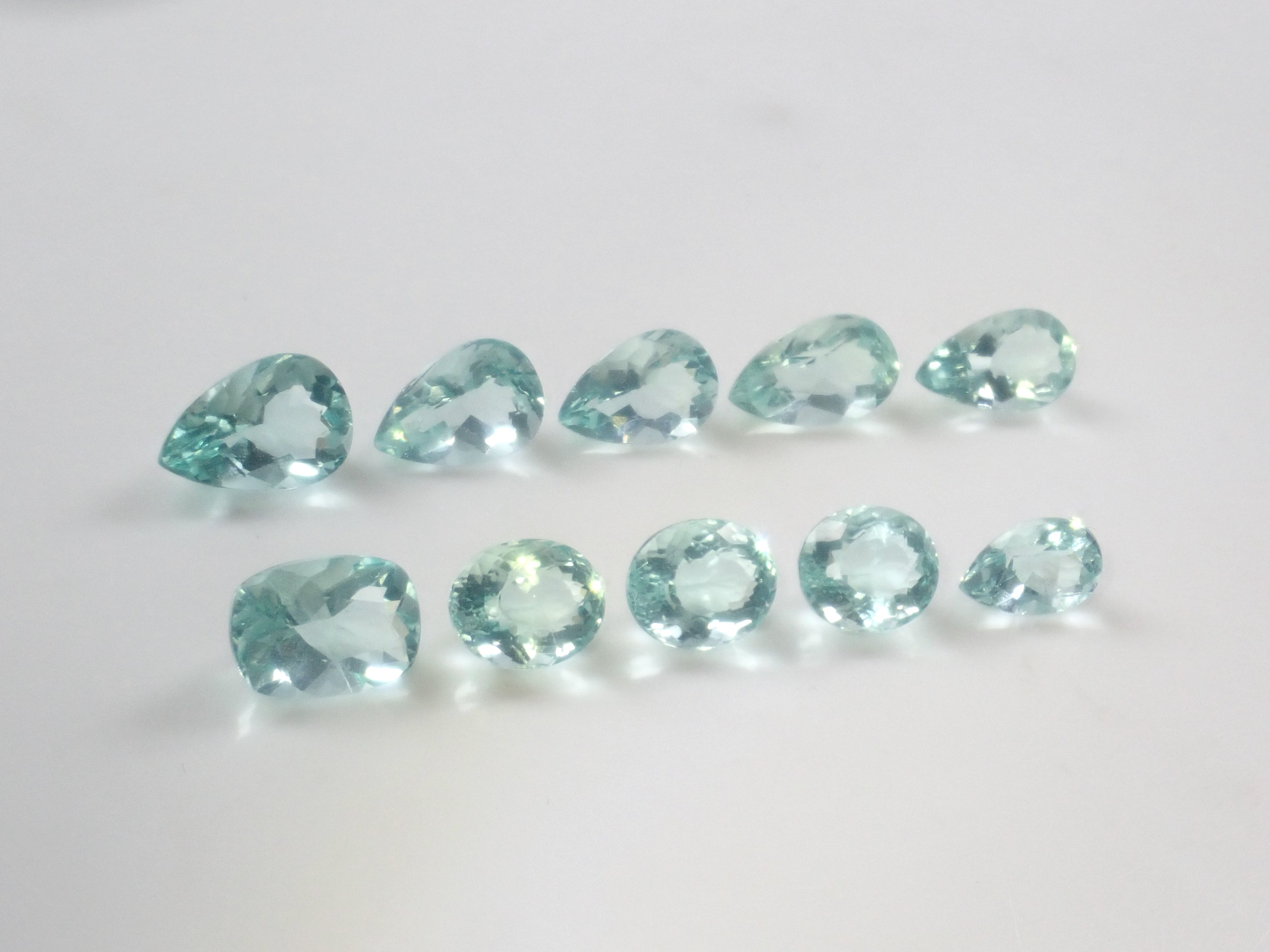 【8/14 22時販売】《限定10石》ジンバブエ産ミントフローライト1石ルース(平均2.2ct) 《複数購入割引有》