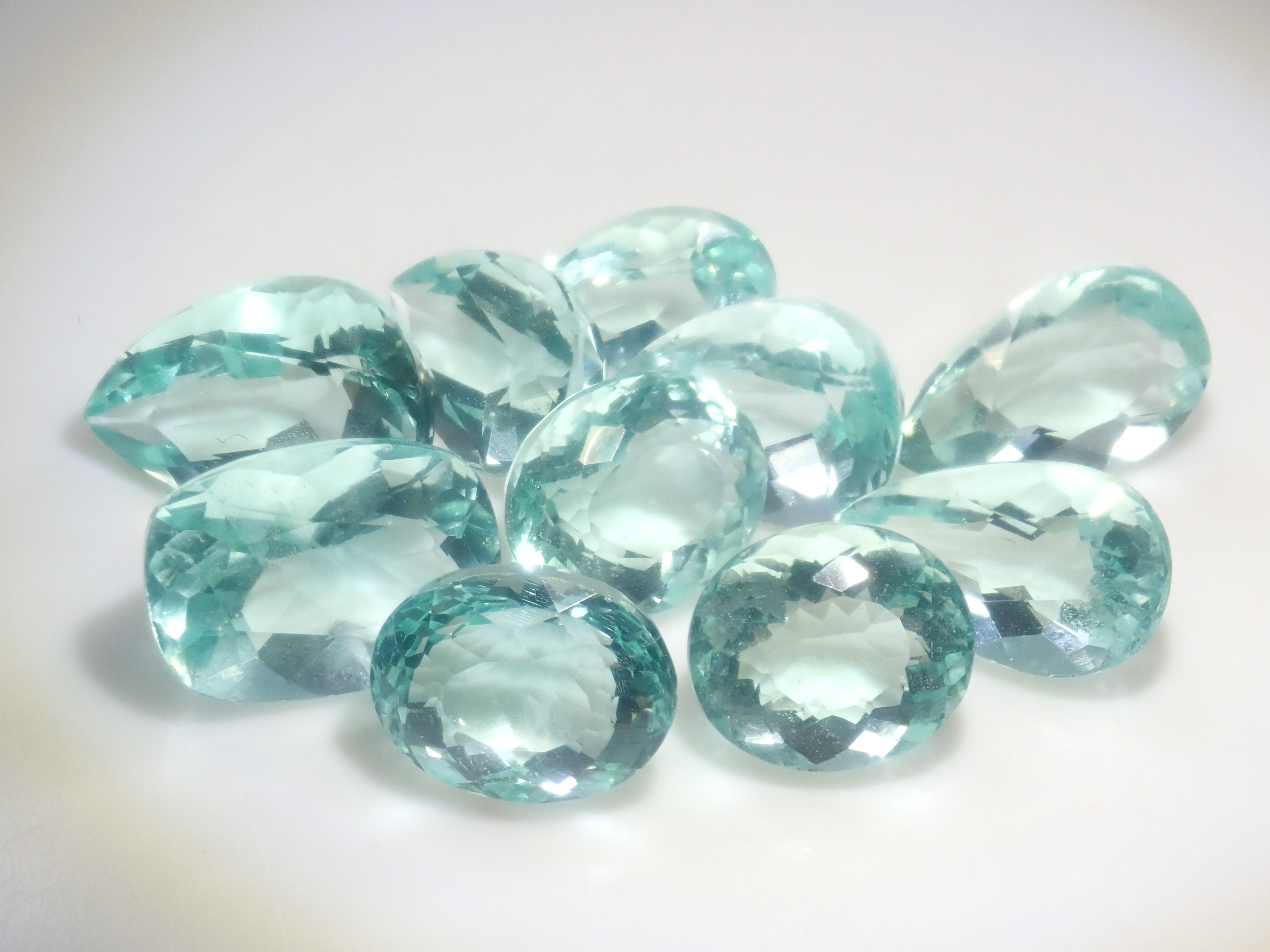 【8/14 22時販売】《限定10石》ジンバブエ産ミントフローライト1石ルース(平均2.2ct) 《複数購入割引有》