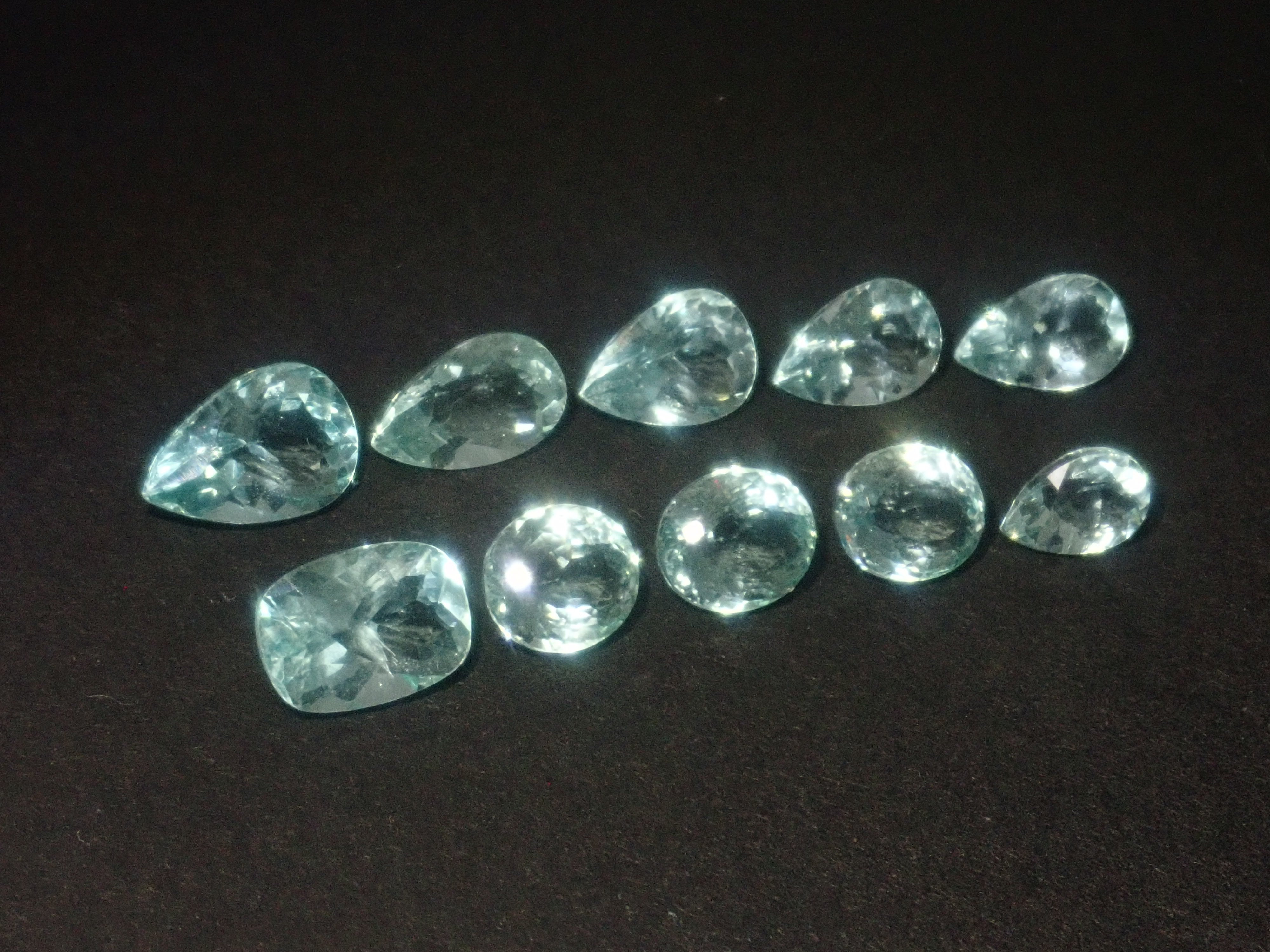 【8/14 22時販売】《限定10石》ジンバブエ産ミントフローライト1石ルース(平均2.2ct) 《複数購入割引有》