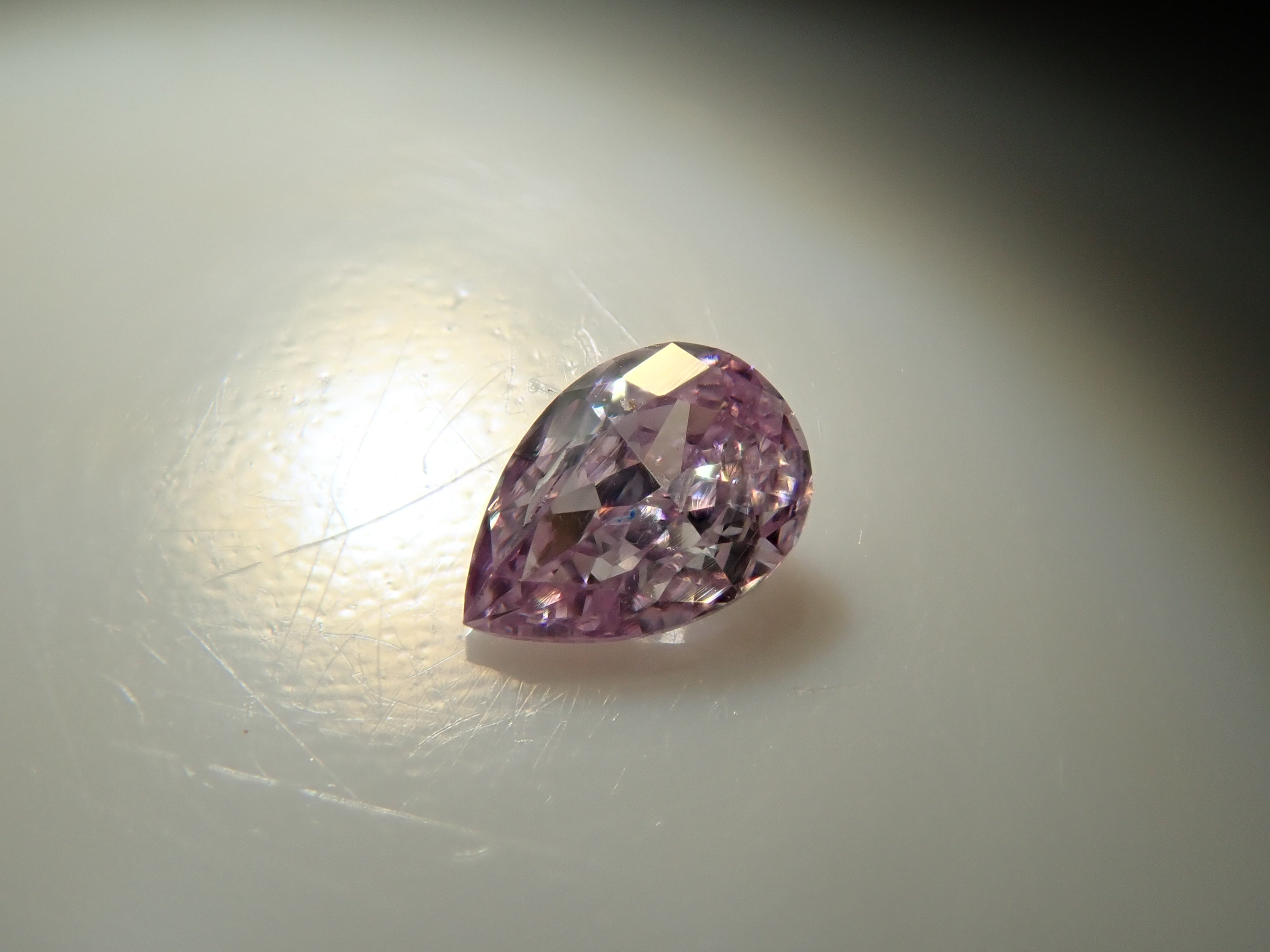 パープルダイヤモンド 0.041ctルース(FANCY PINK PURPLE, SI2)