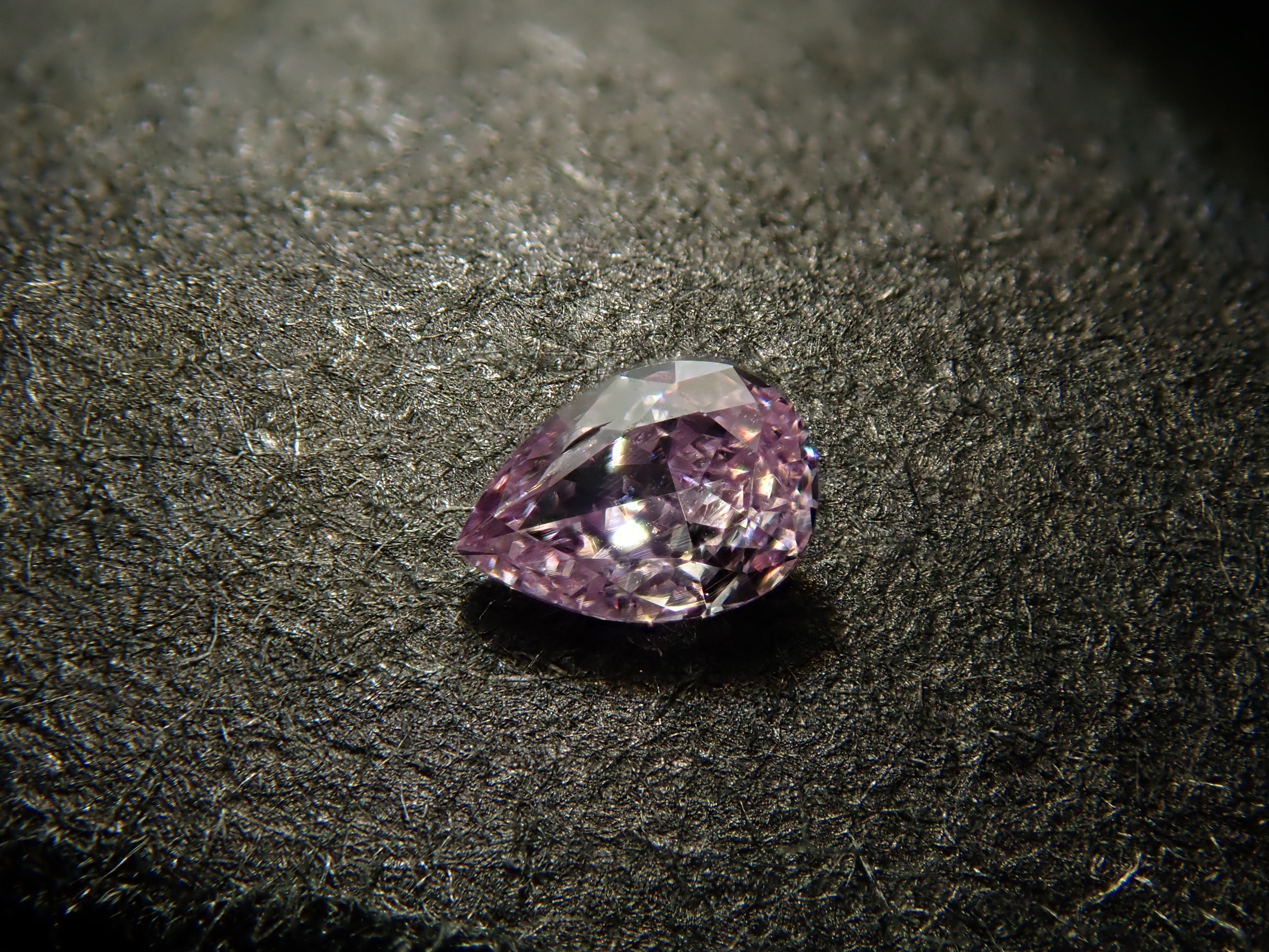 パープルダイヤモンド 0.041ctルース(FANCY PINK PURPLE, SI2)