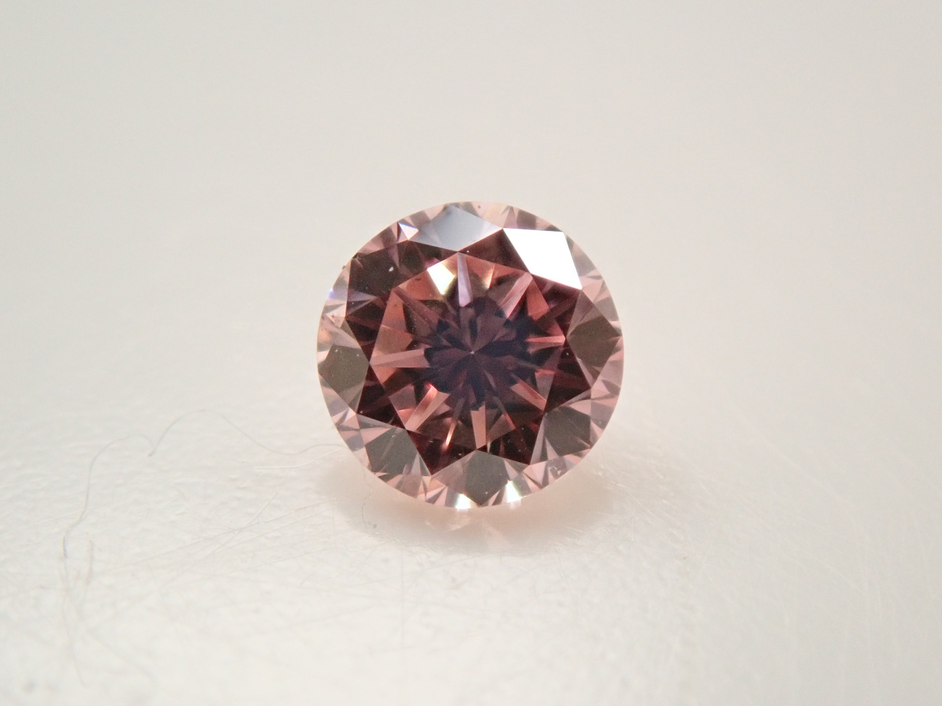 ピンクダイヤモンド 3.0mm/0.110ctルース(FANCY INTENSE PINK, SI2)