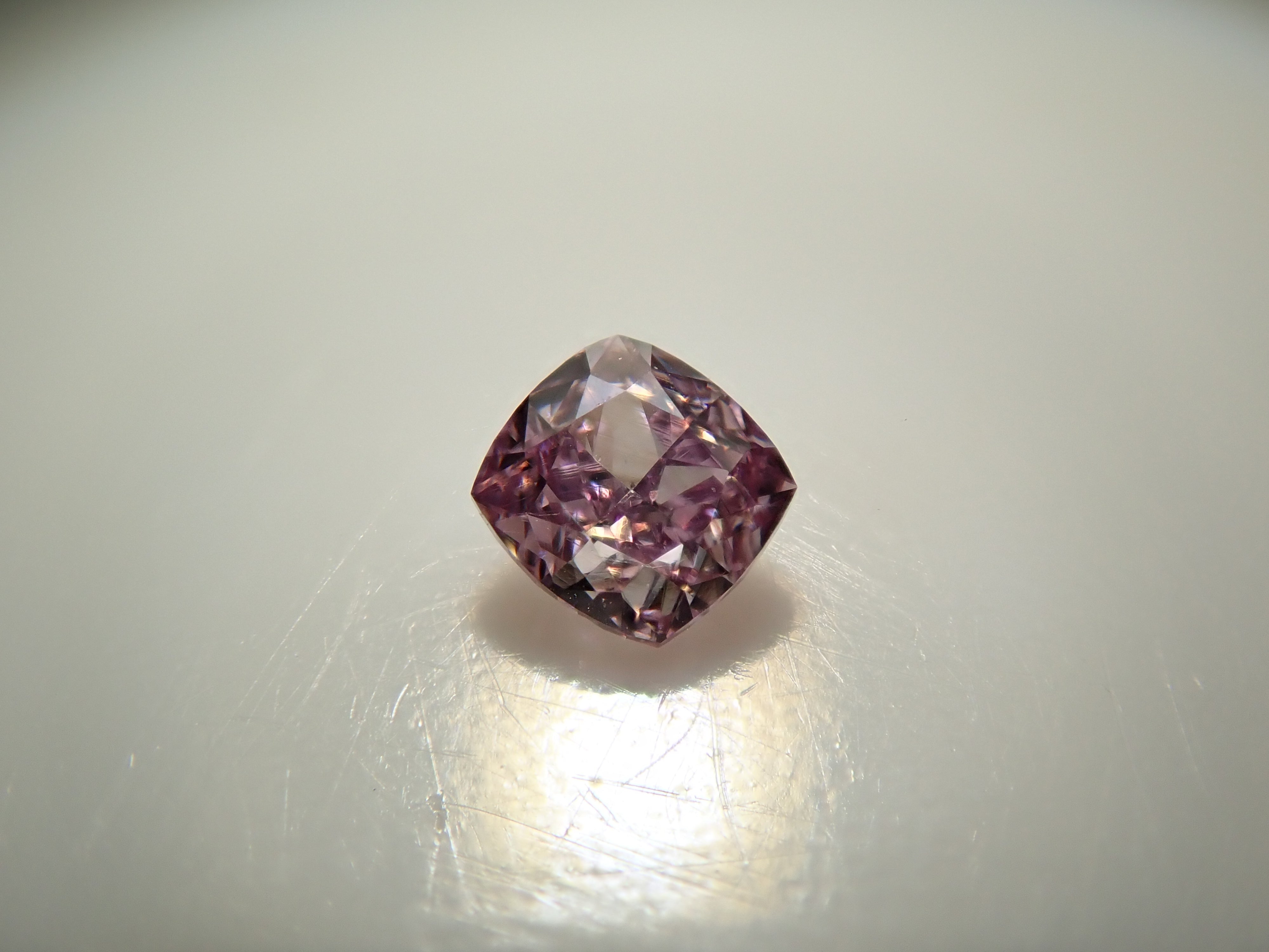ピンクダイヤモンド 0.049ctルース(FANCY INTENSE PURPLE PINK, VS2)