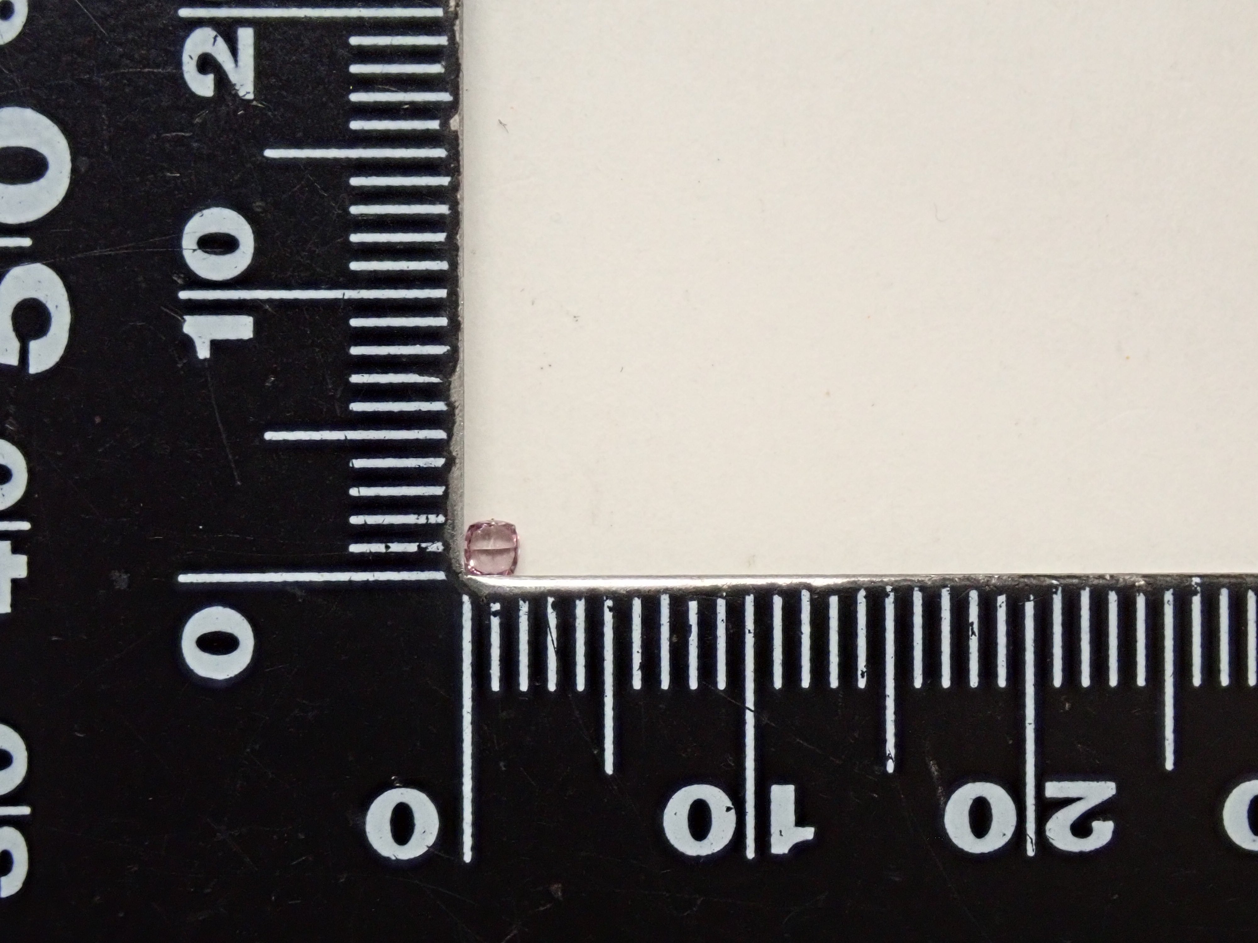 ピンクダイヤモンド 0.049ctルース(FANCY INTENSE PURPLE PINK, VS2)