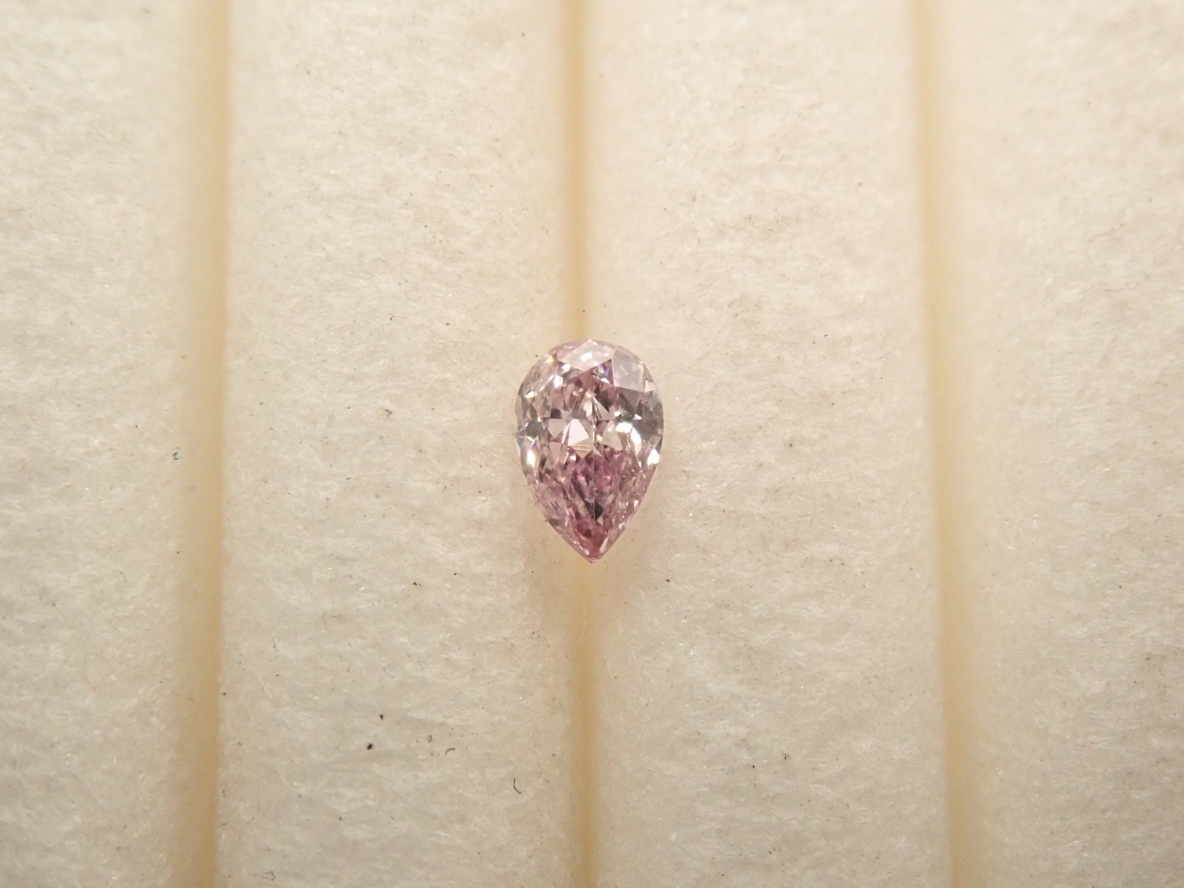 ピンクダイヤモンド 0.030ctルース(FANCY LIGHT PURPLE PINK, SI1)