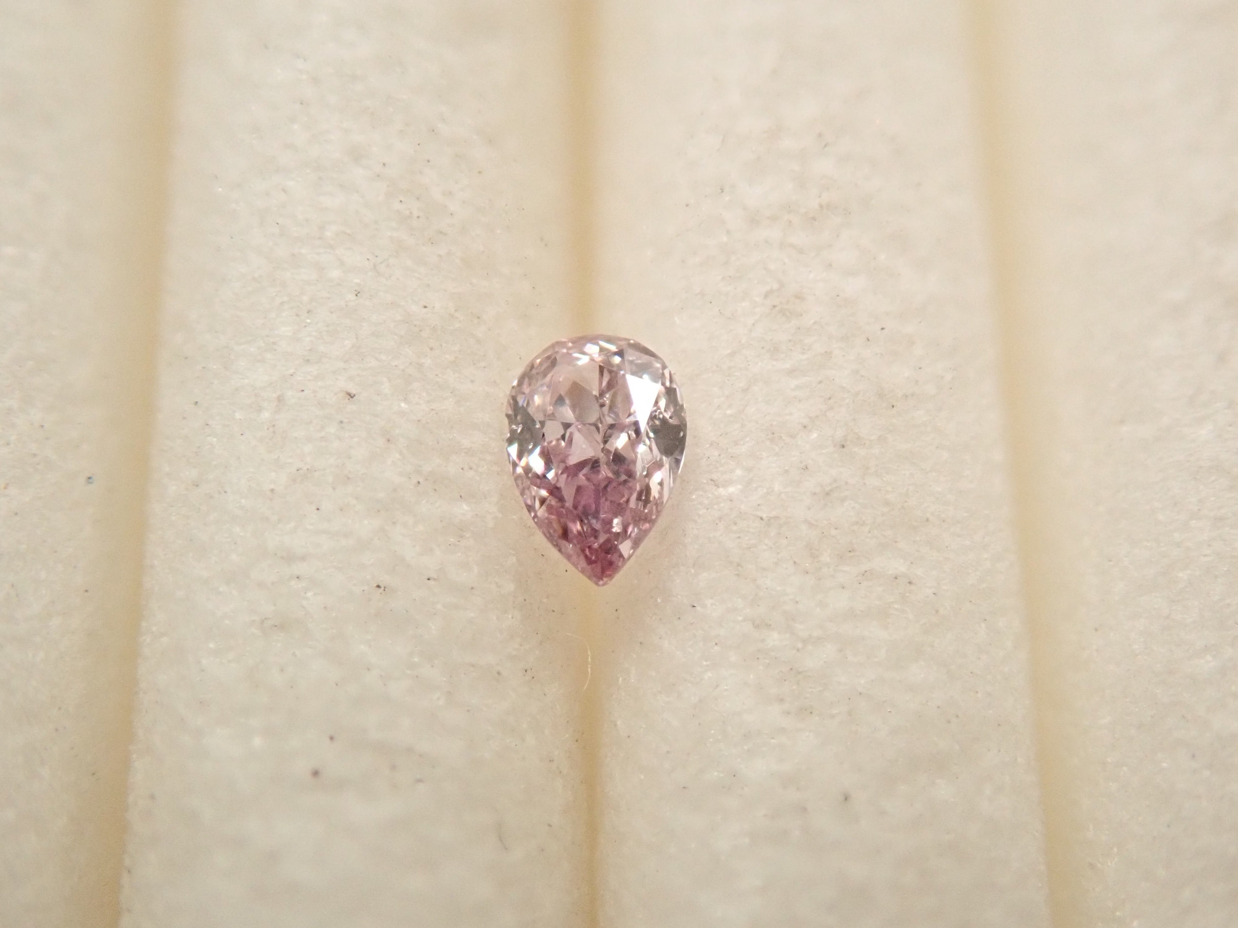 ピンクダイヤモンド 0.030ctルース(FANCY LIGHT PURPLE PINK, SI1)