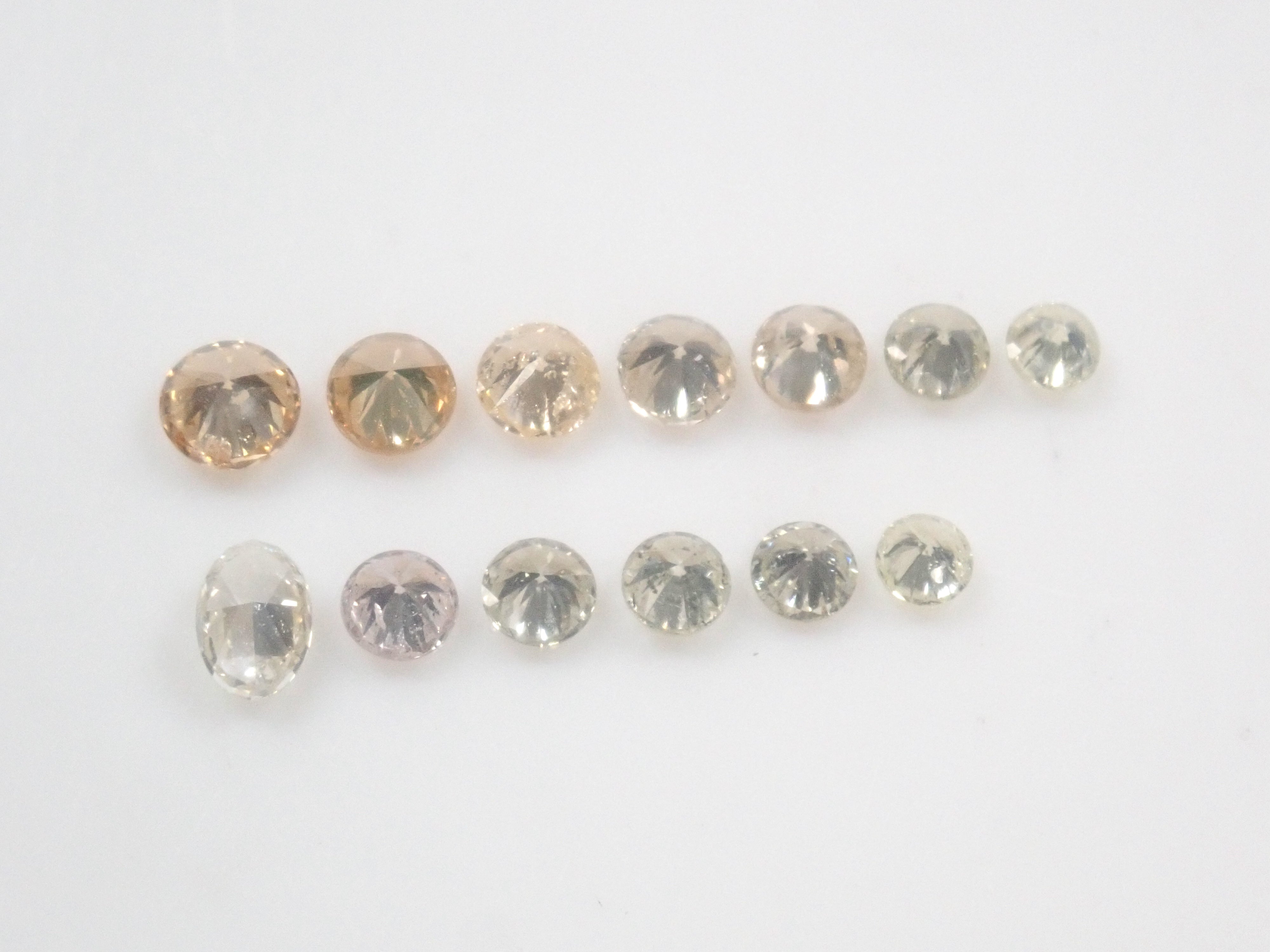 【8/12 22時販売】《限定15石》レアな蝶々カットのダイヤモンドが当たるダイヤガチャ《複数購入割引有》