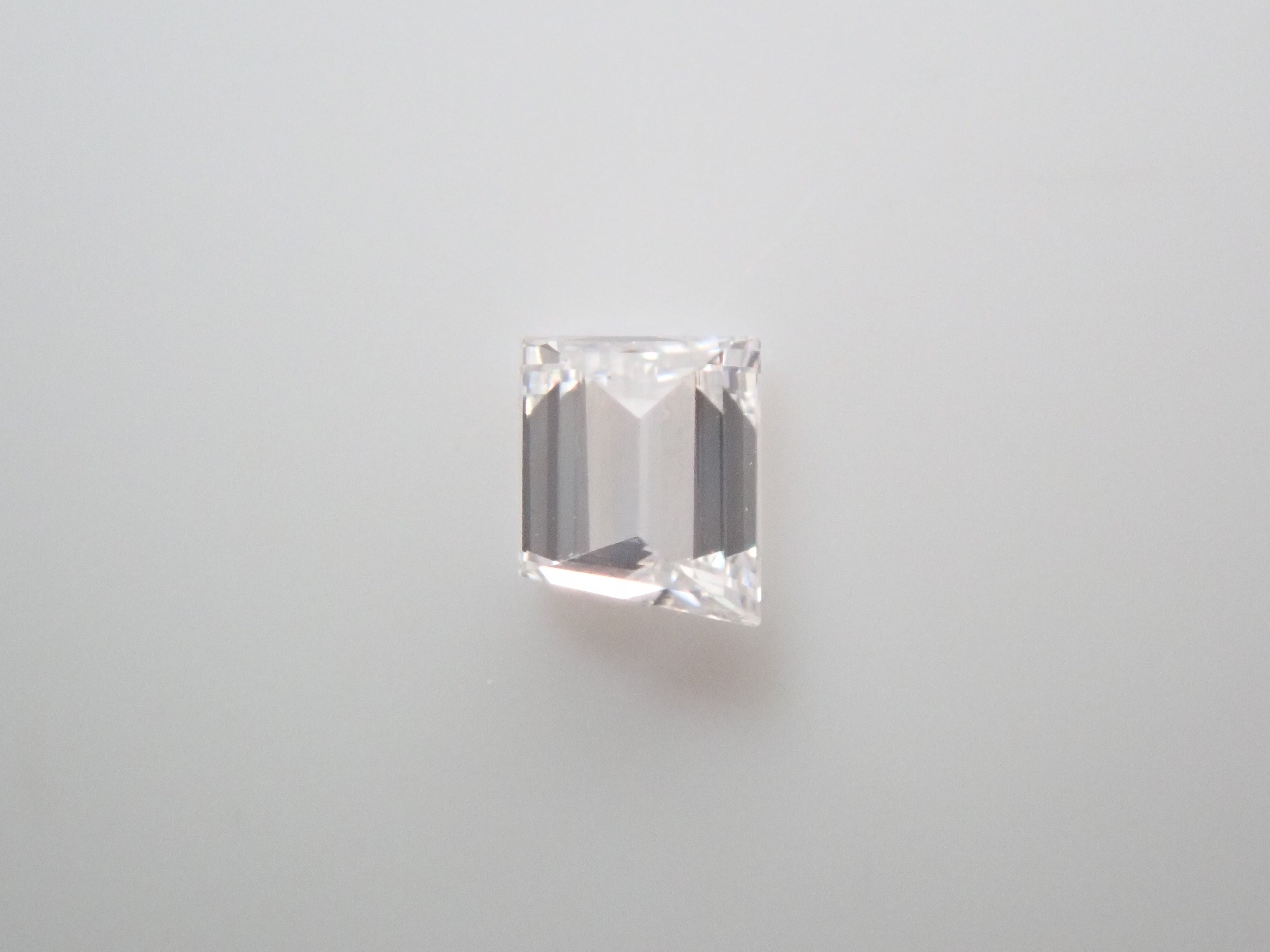 ダイヤモンド 0.042ctルース(トラペーズカット,VSクラス相当)
