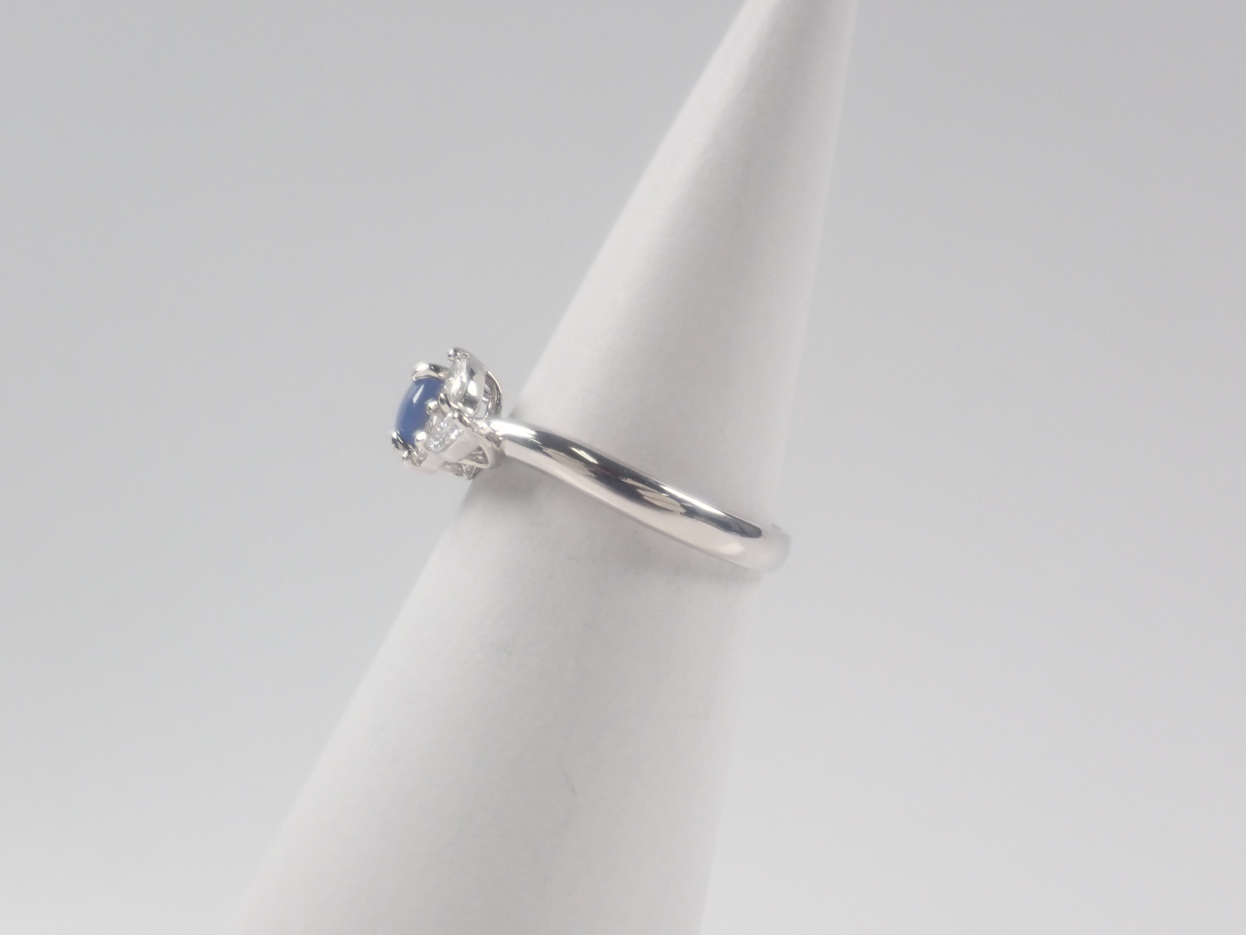 【8/25 22時販売】【カラフリ】Pt900 スターサファイア 0.744ct・ダイヤモンド0.167ctリング 鑑別書
