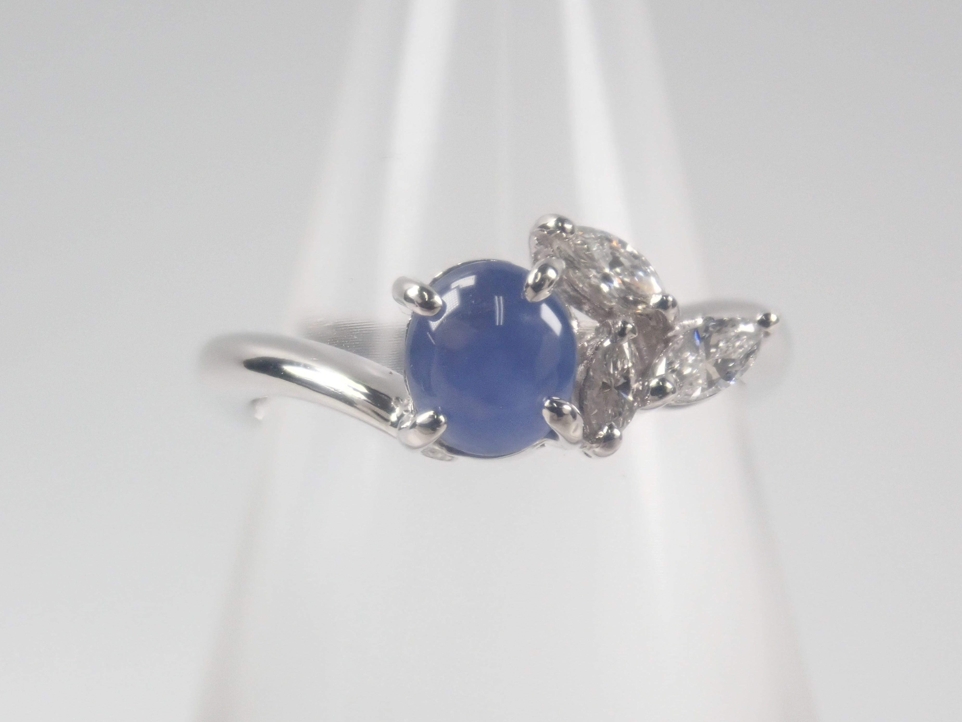 【8/25 22時販売】【カラフリ】Pt900 スターサファイア 0.744ct・ダイヤモンド0.167ctリング 鑑別書