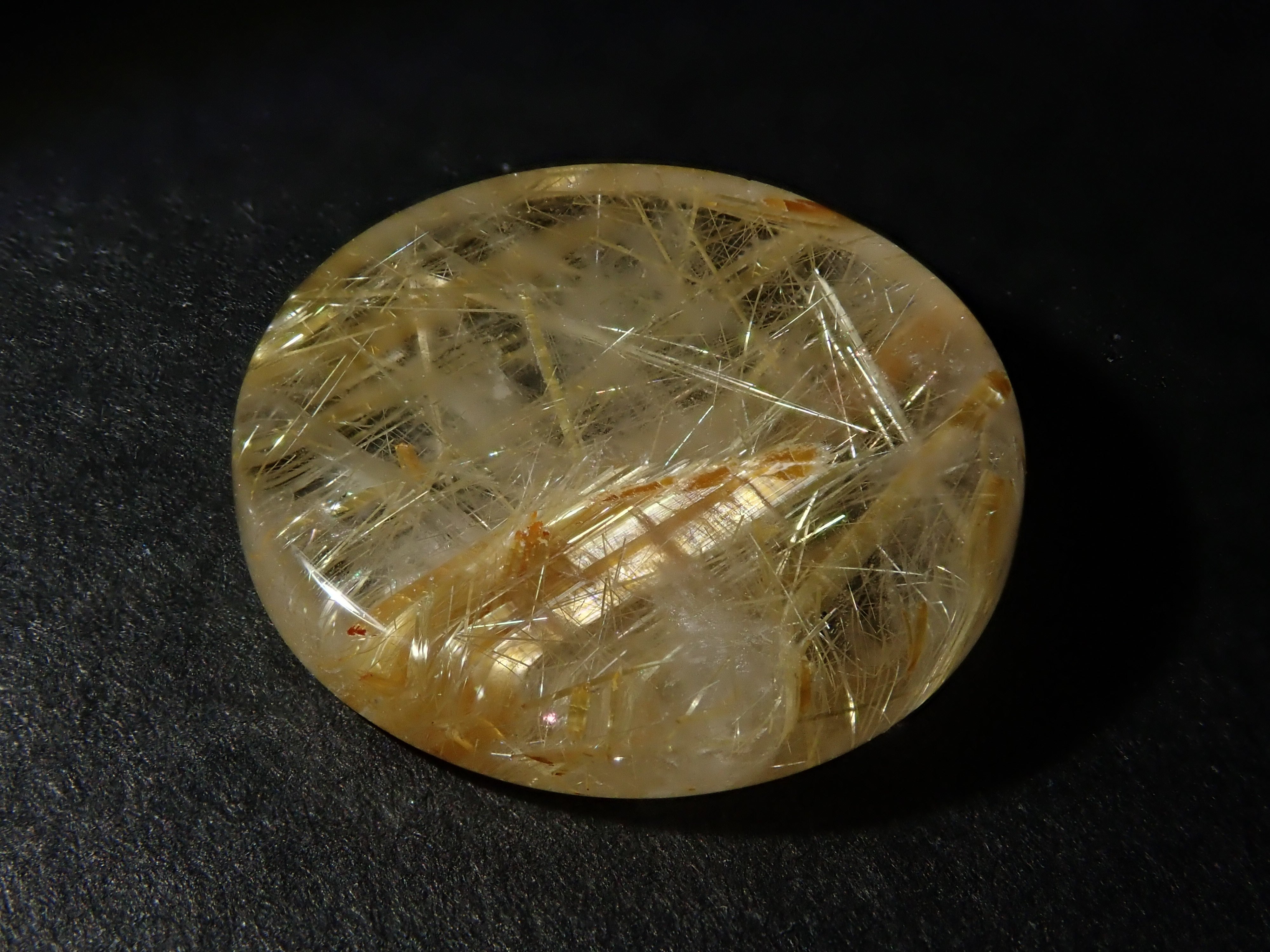 ルチルクォーツ1石ルース(12mm)《複数購入割引有》