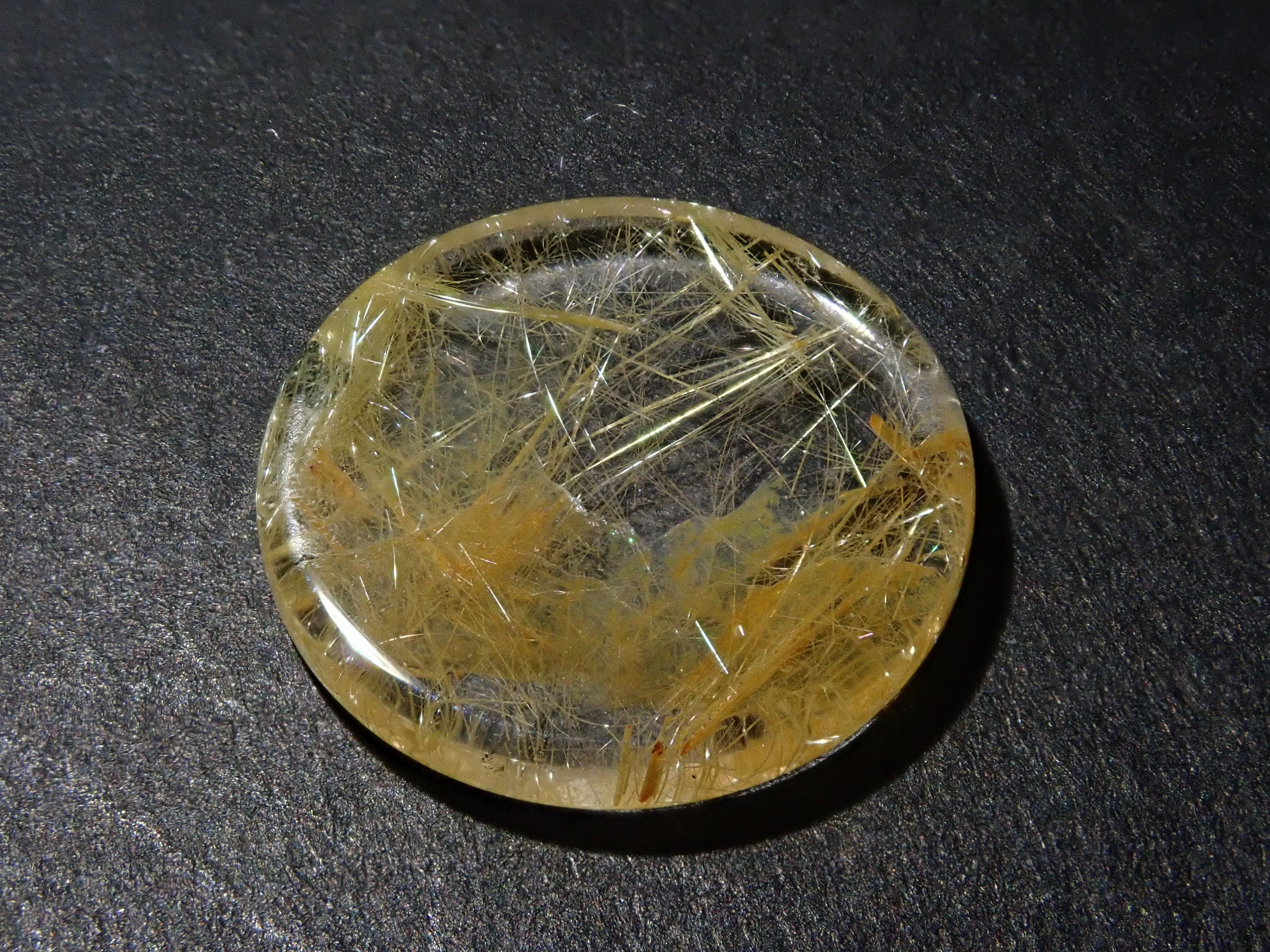 ルチルクォーツ1石ルース(12mm)《複数購入割引有》