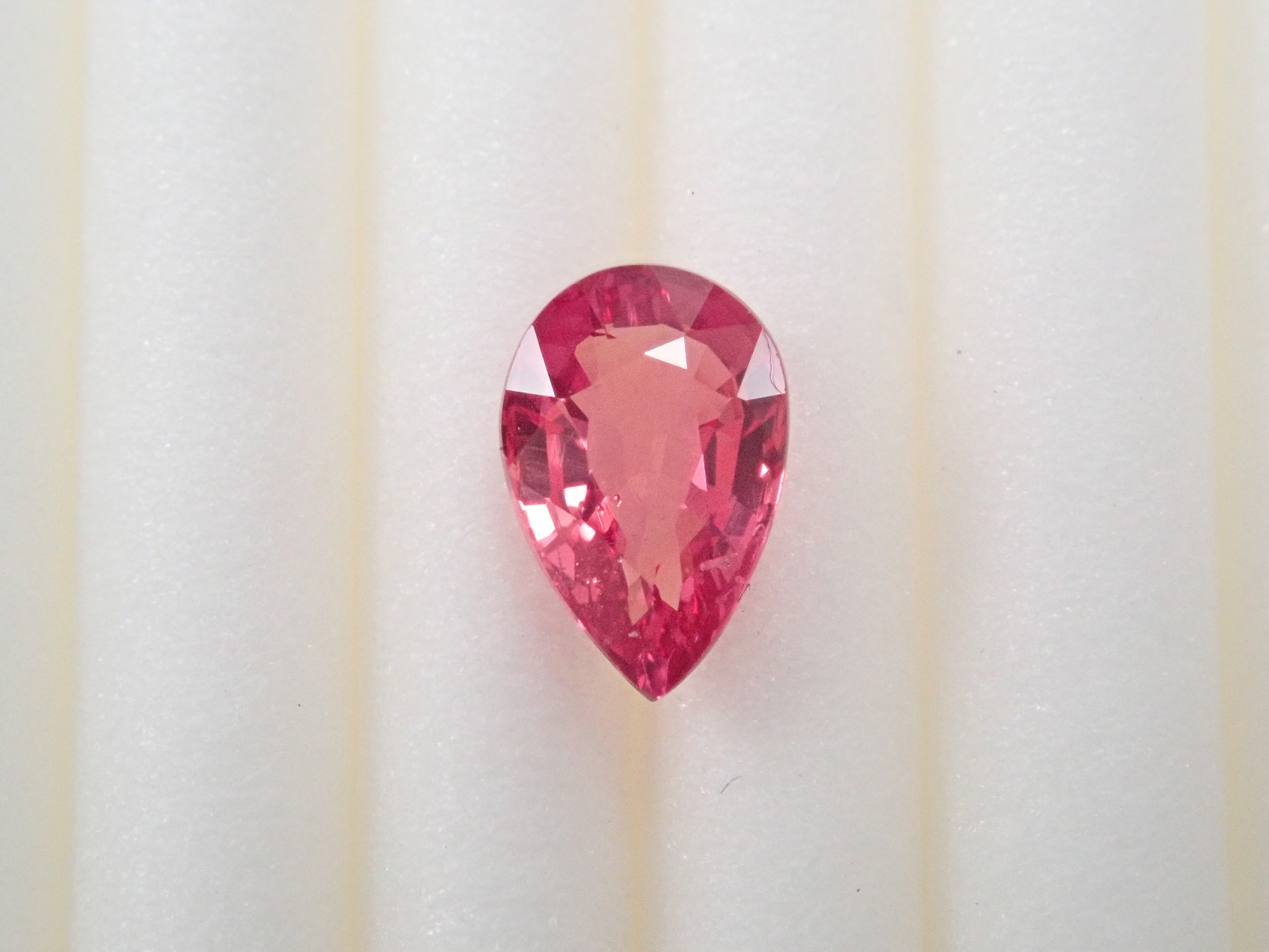 【12544896掲載】サファイア 0.566ctルース