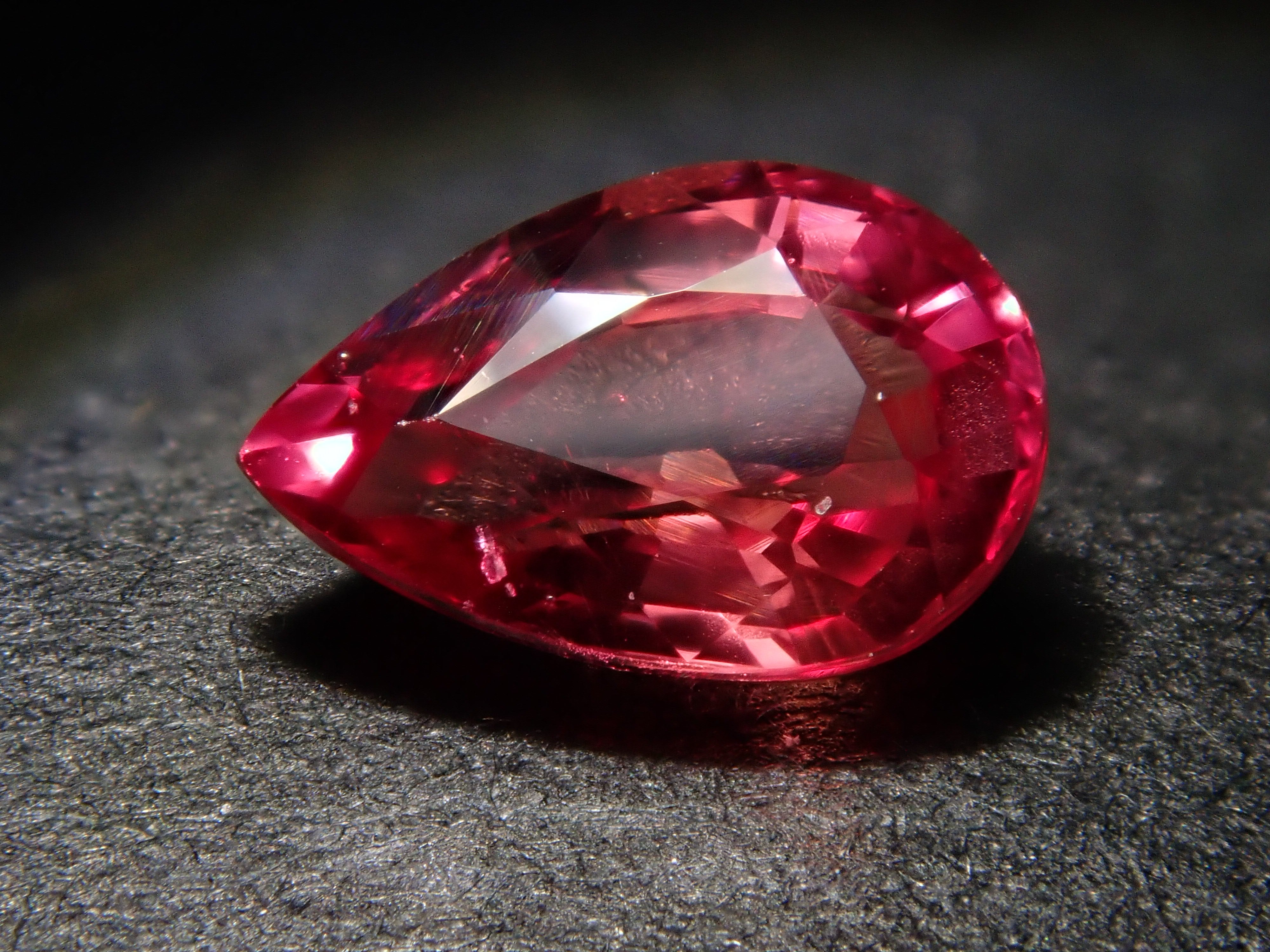 【12544896掲載】サファイア 0.566ctルース