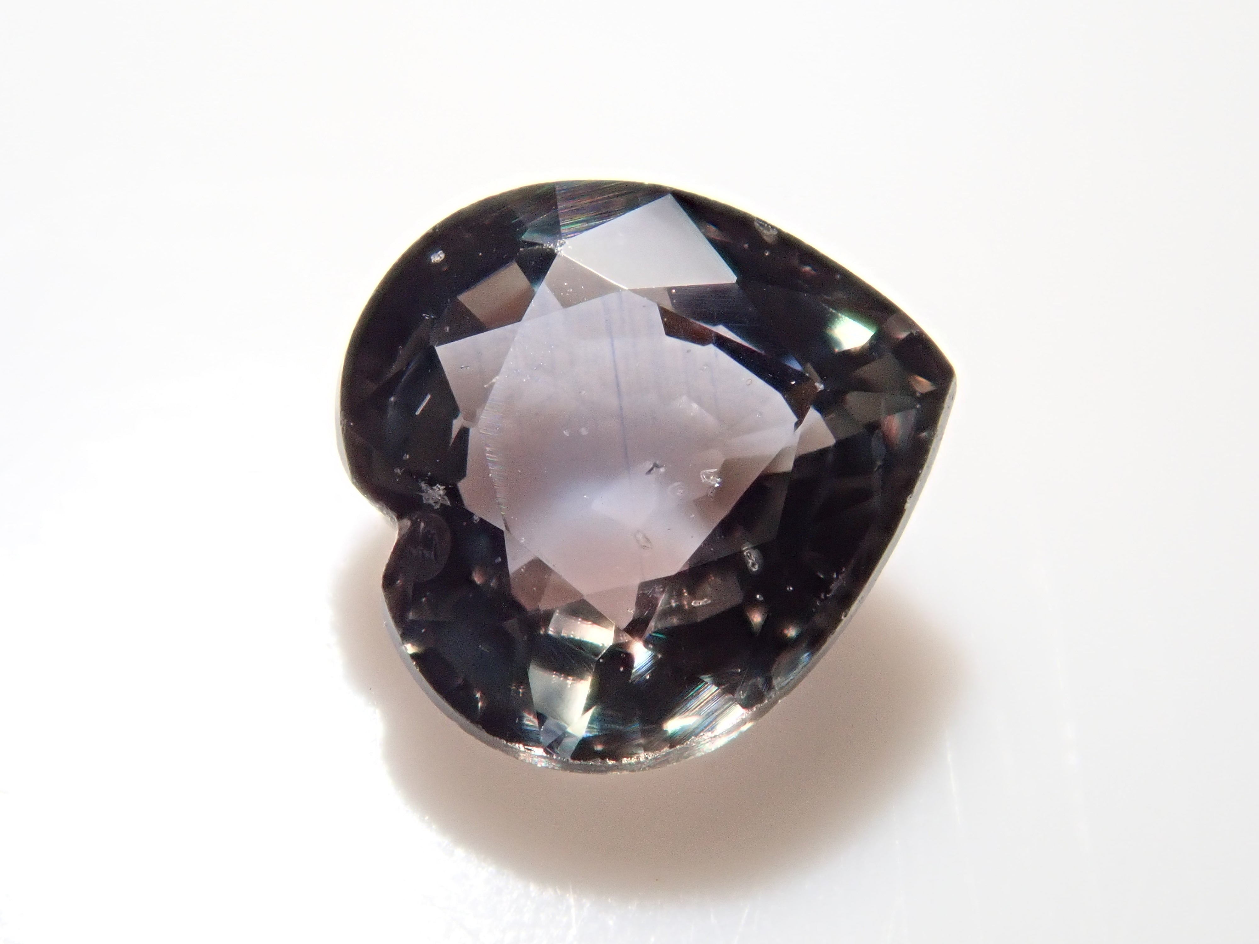 【12544888掲載】バイカラーサファイア 0.704ctルース