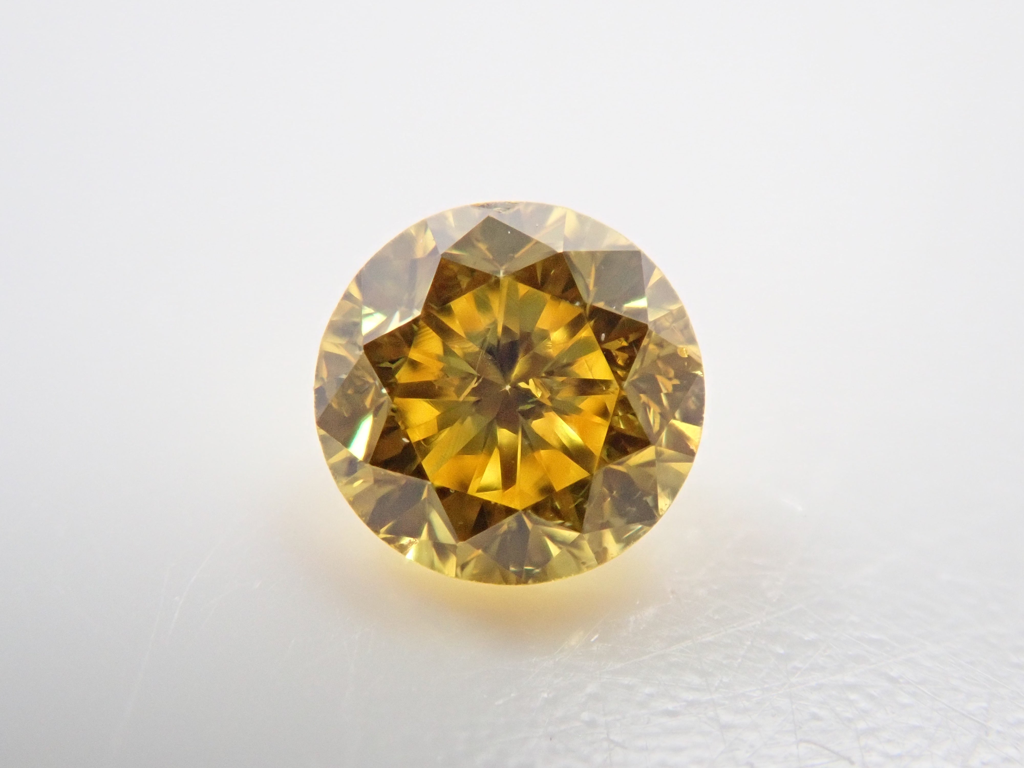 【32501968掲載】イエローダイヤモンド 0.144ctルース(FANCY VIVID YELLOW, SI-2)