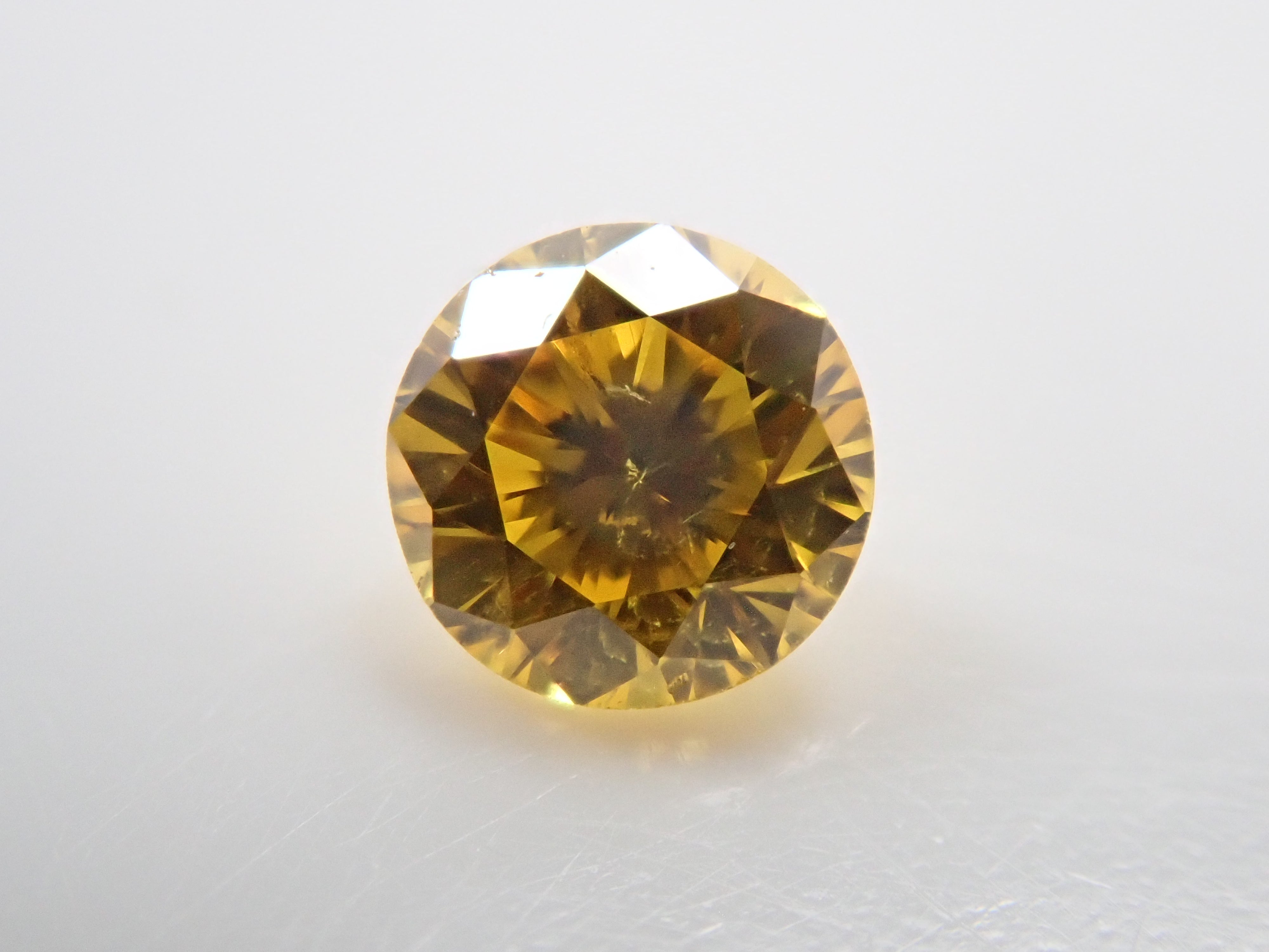 イエローダイヤモンド 0.144ctルース(FANCY VIVID YELLOW, SI-2)