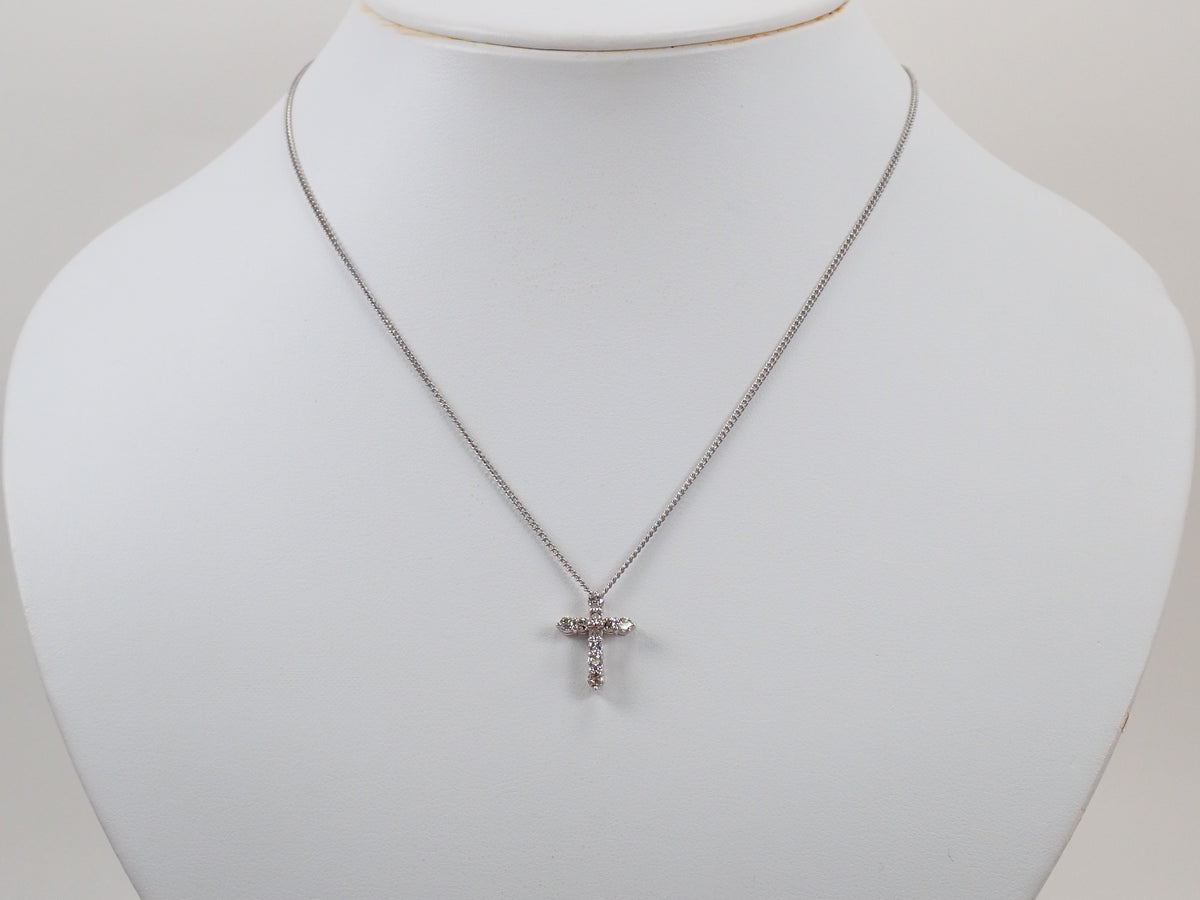 【10/7 22時販売】【カラフリ】K18WG ダイヤモンド 0.5ct クロスモチーフ ペンダントトップ(ネックレストップ)