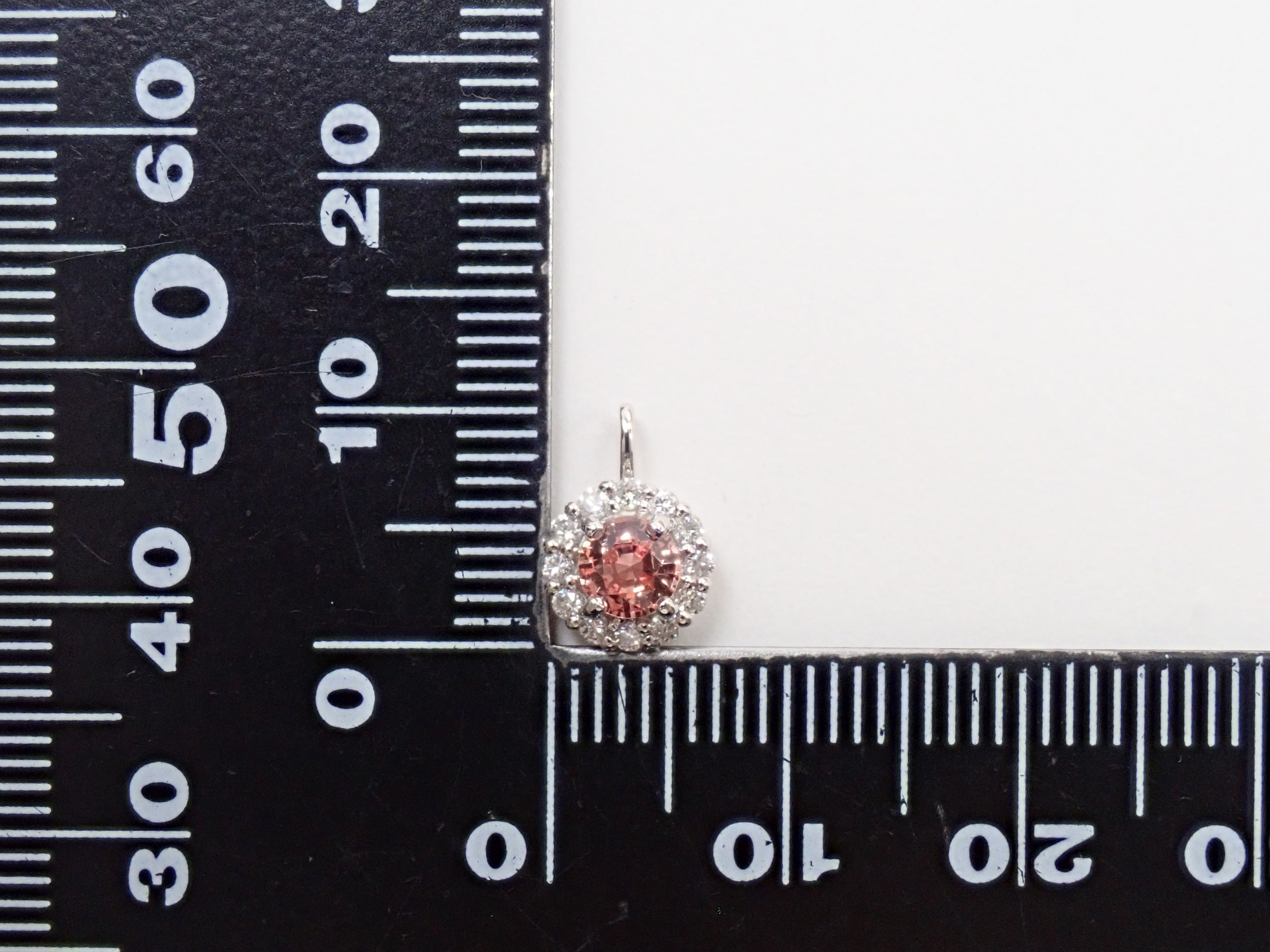 【抽選販売0812_06】Pt900 マダガスカル産パパラチアサファイア 4.2mm/0.34ct ・ダイヤモンド0.18ctペンダントトップ(ネックレストップ)中宝鑑