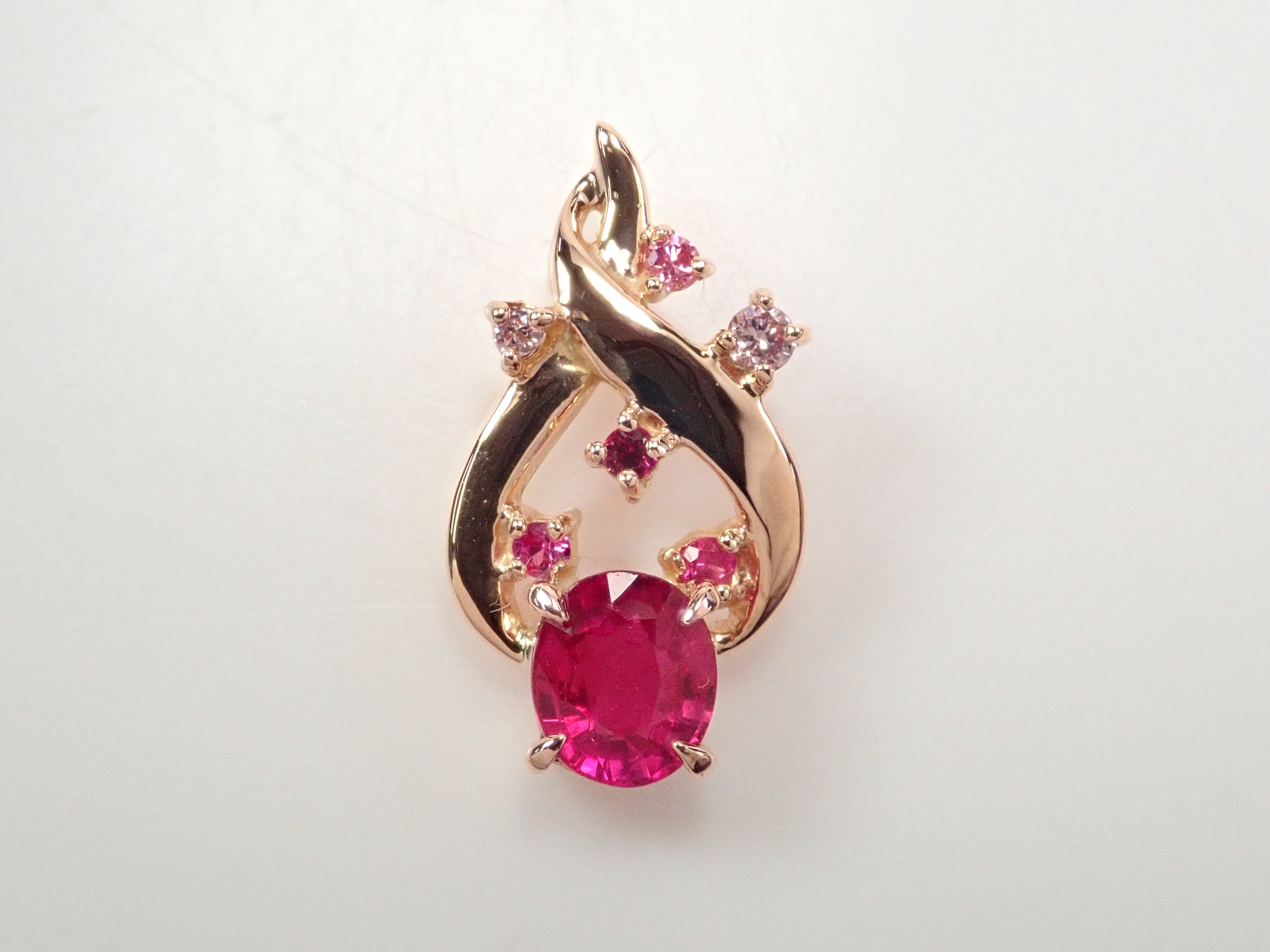 K18PG ピジョンブラッドルビー 0.4ct ペンダントトップ