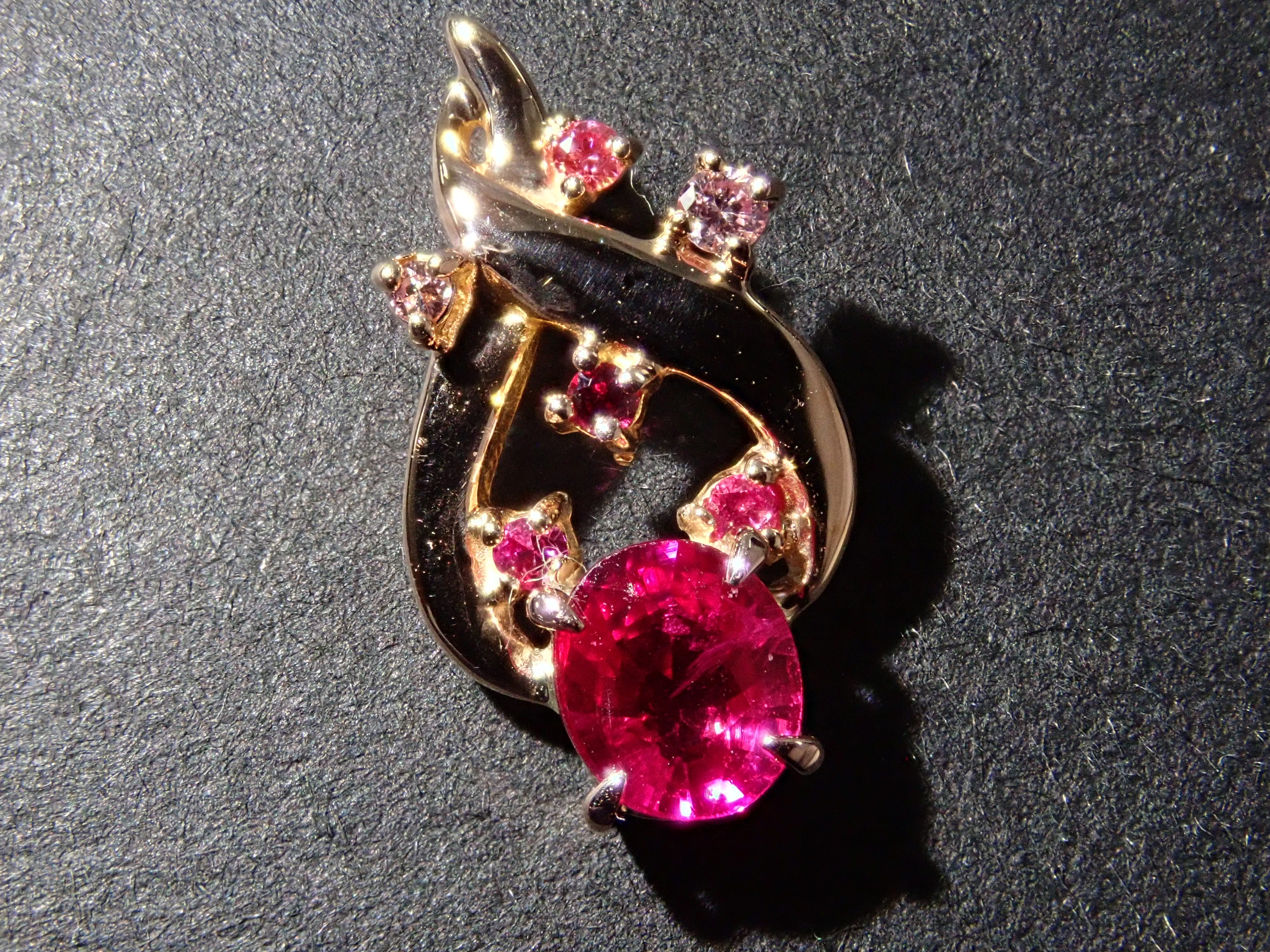 K18PG ピジョンブラッドルビー 0.4ct ペンダントトップ(ネックレストップ)