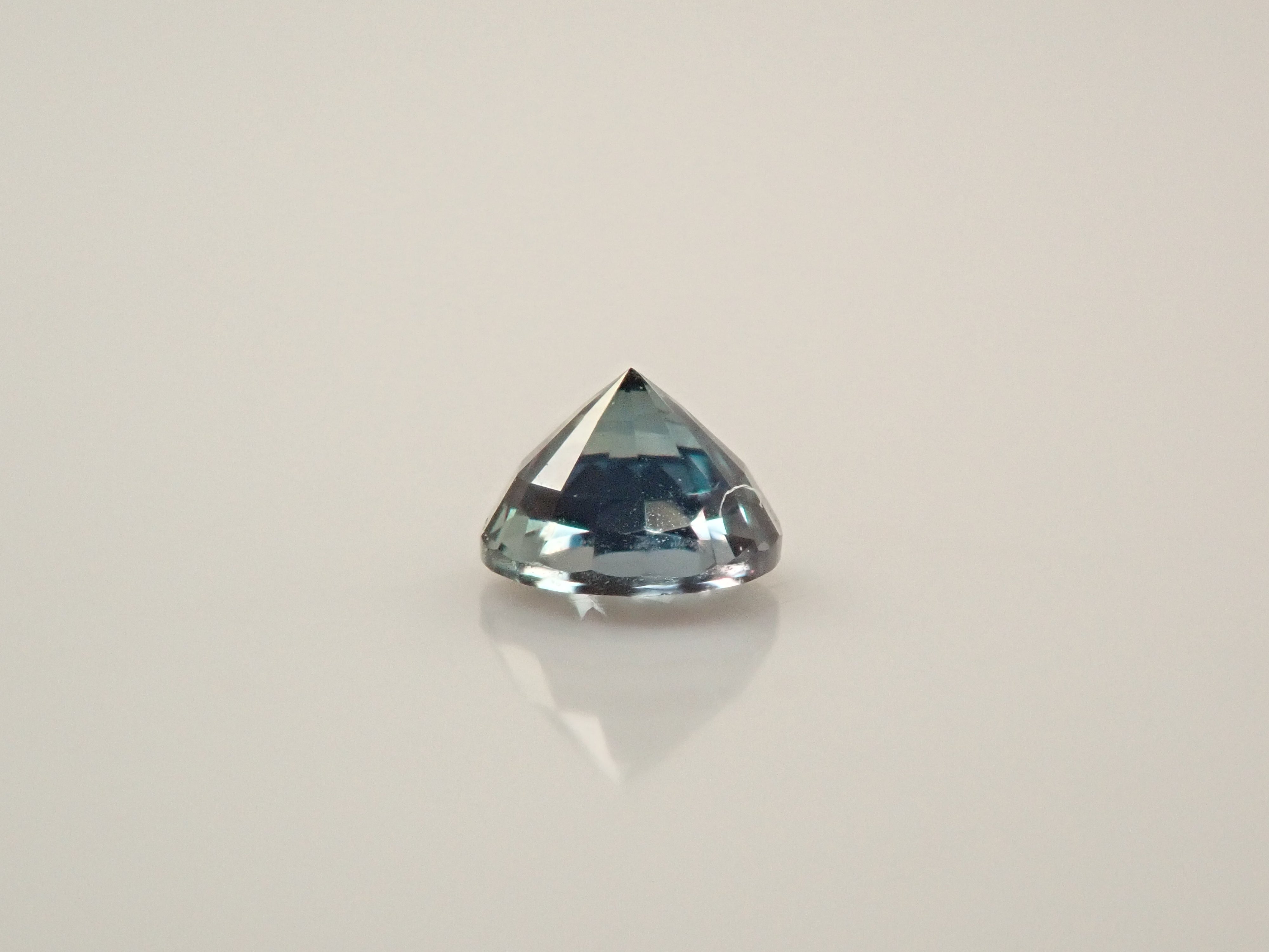 【12560199掲載】ブラジル産アレキサンドライト 0.105ctルース