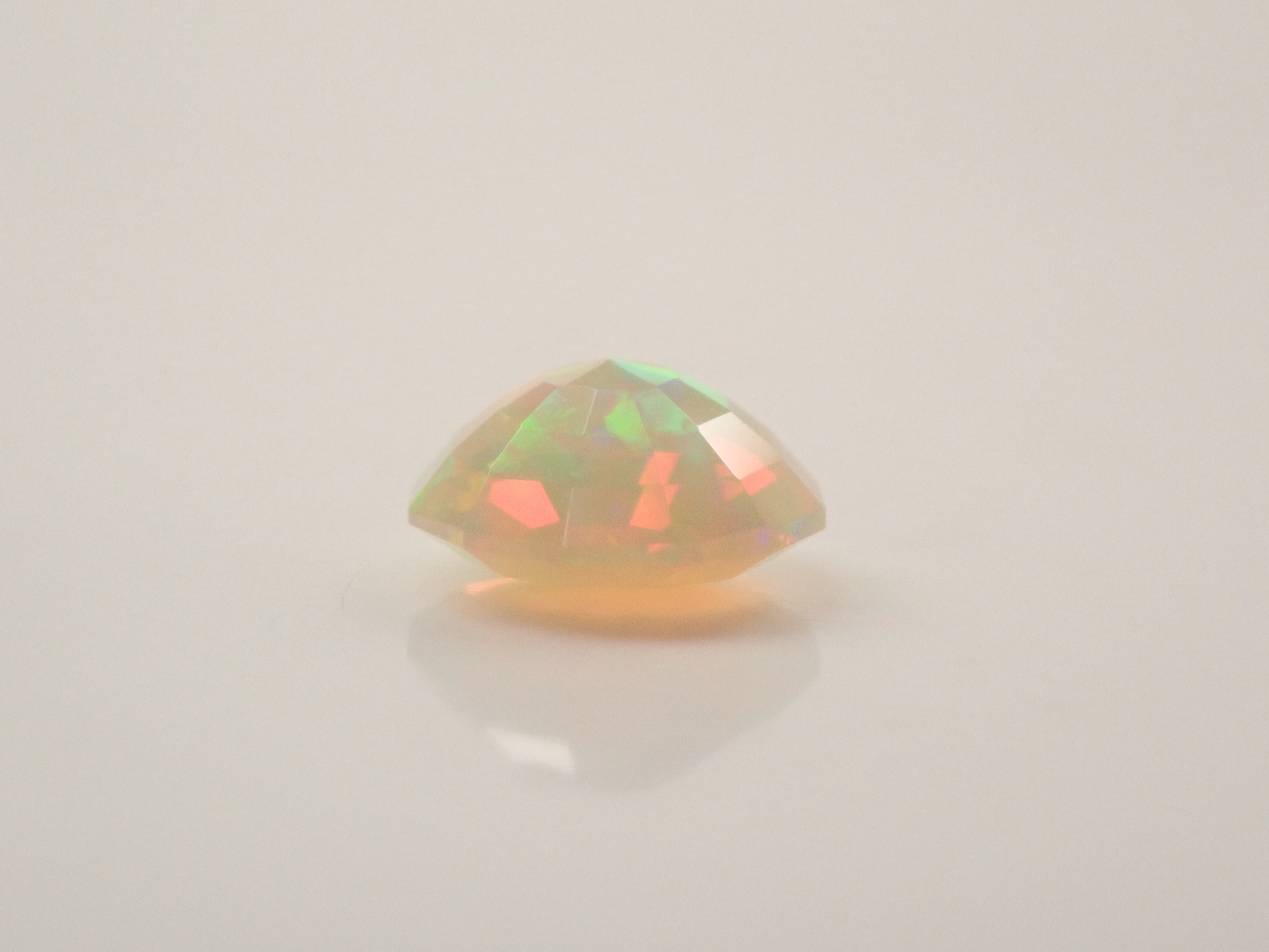 【12560165掲載】エチオピア産オパール 0.635ctルース