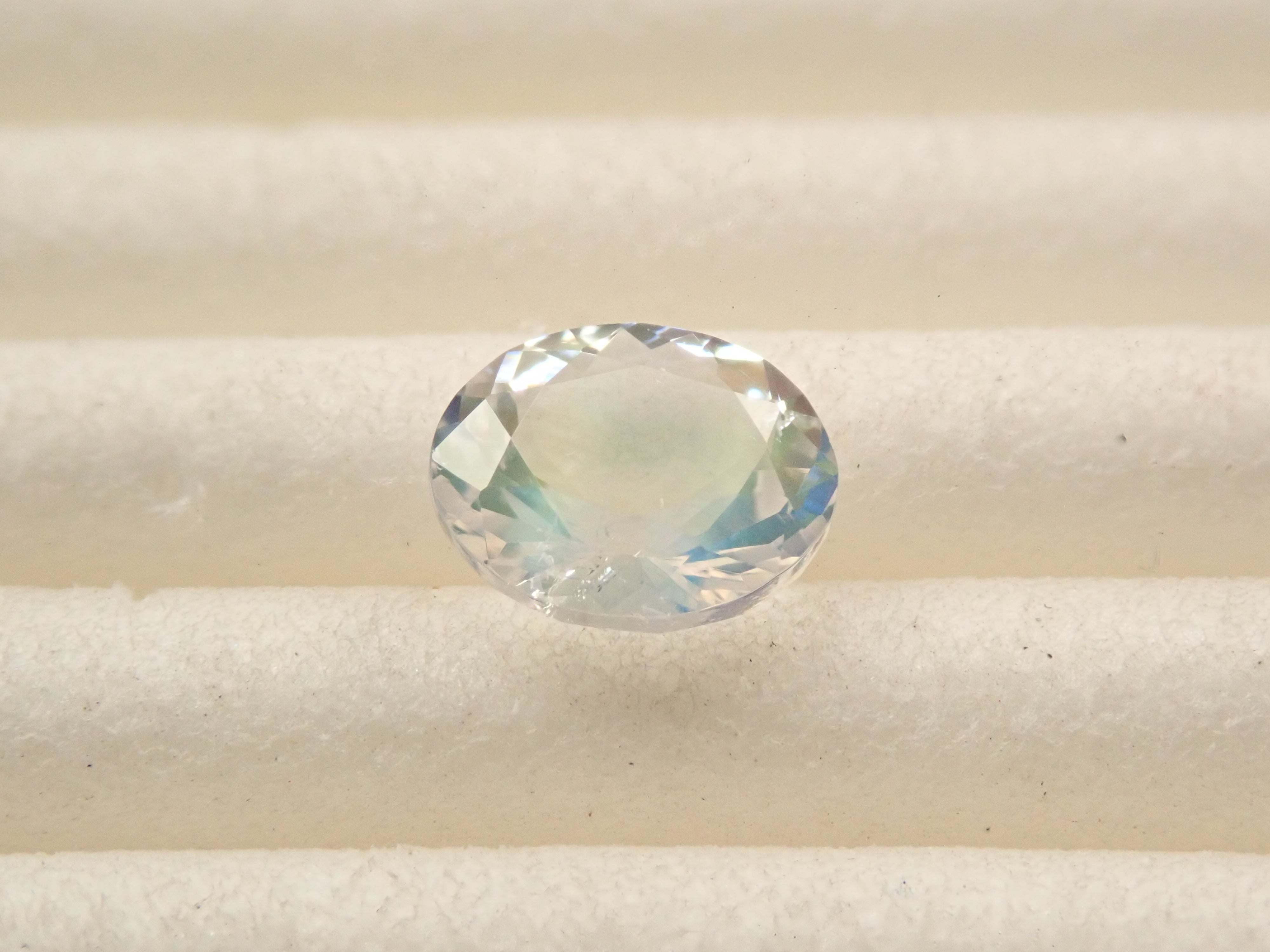 マダガスカル産アンデシン・ラブラドライト(通称名 レインボームーンストーン) 0.463ctルース