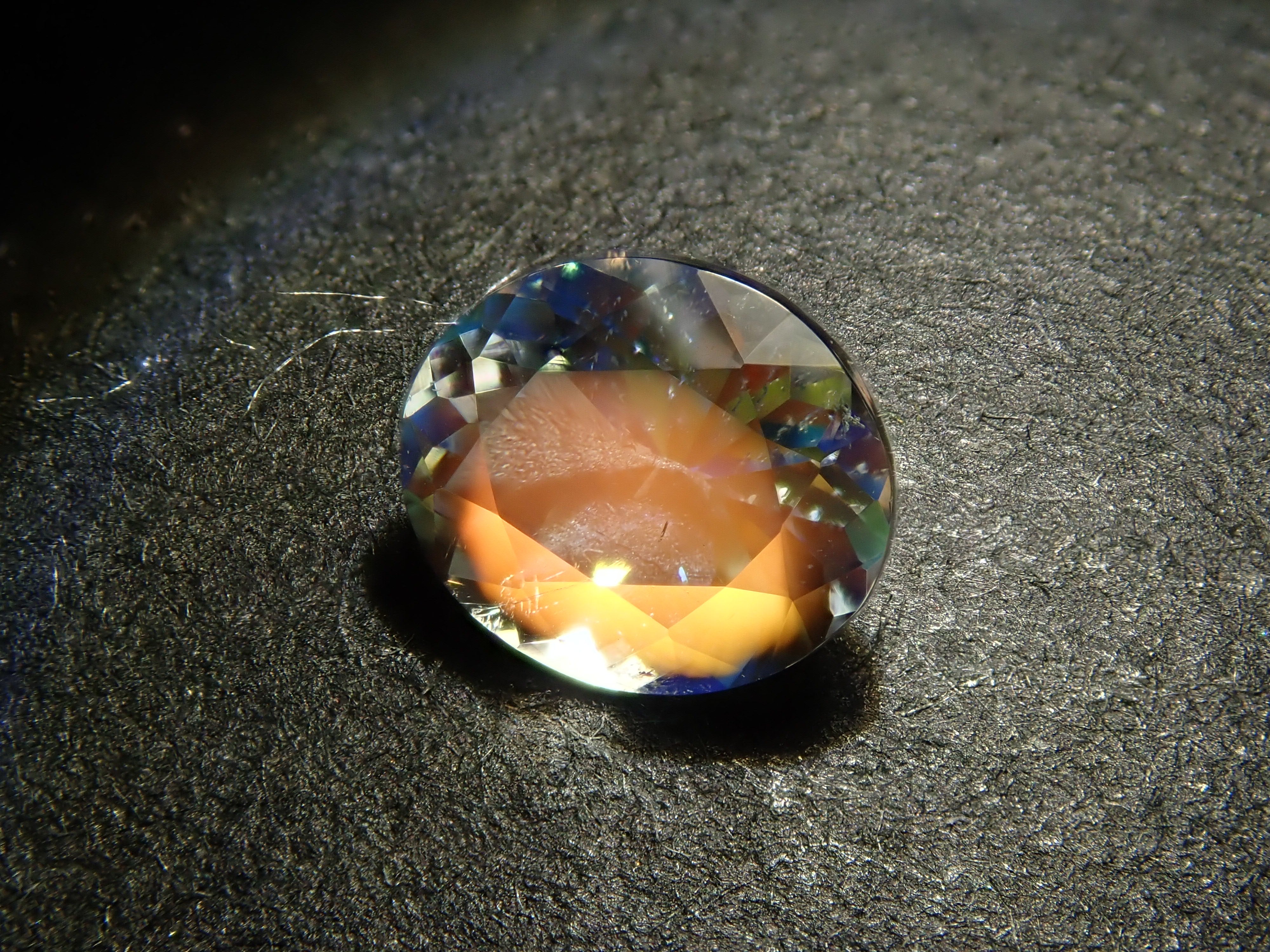 マダガスカル産アンデシン・ラブラドライト(通称名 レインボームーンストーン) 0.463ctルース