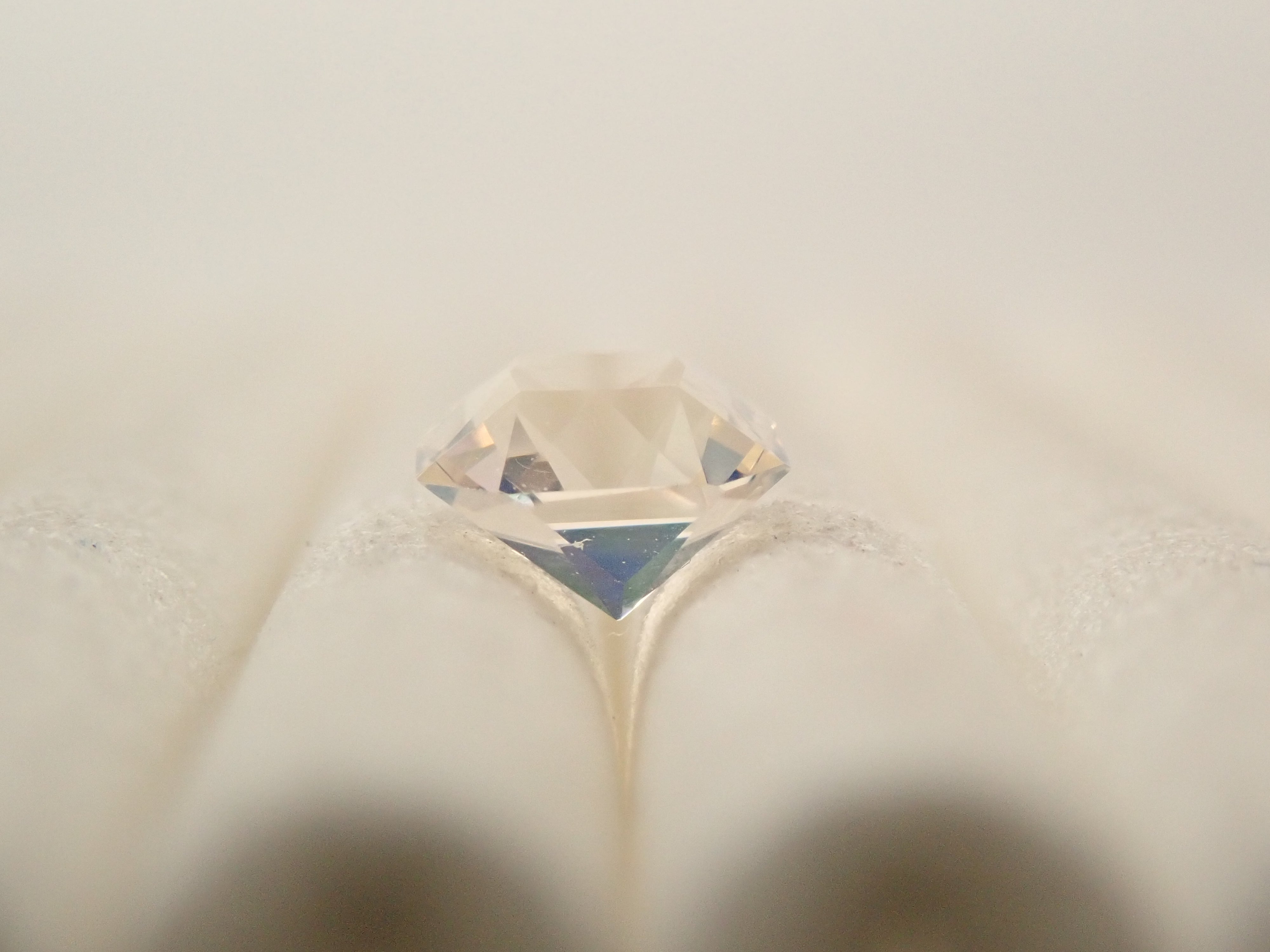 【12560182掲載】メキシコ産ウォーターオパール(ファセットカット) 0.210ctルース