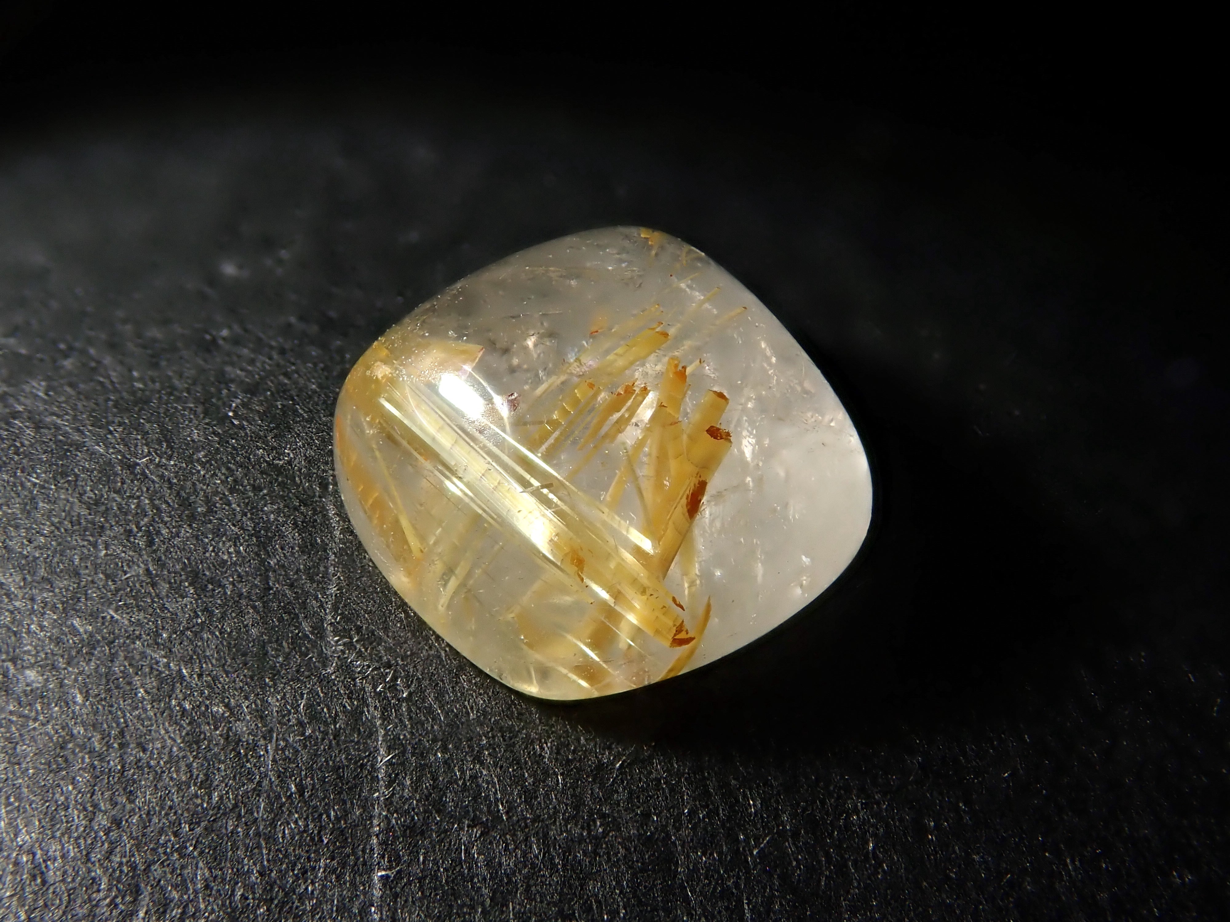 ブラジル産ルチルレイテッドクォーツ1石ルース(6mm)《複数購入割引有》