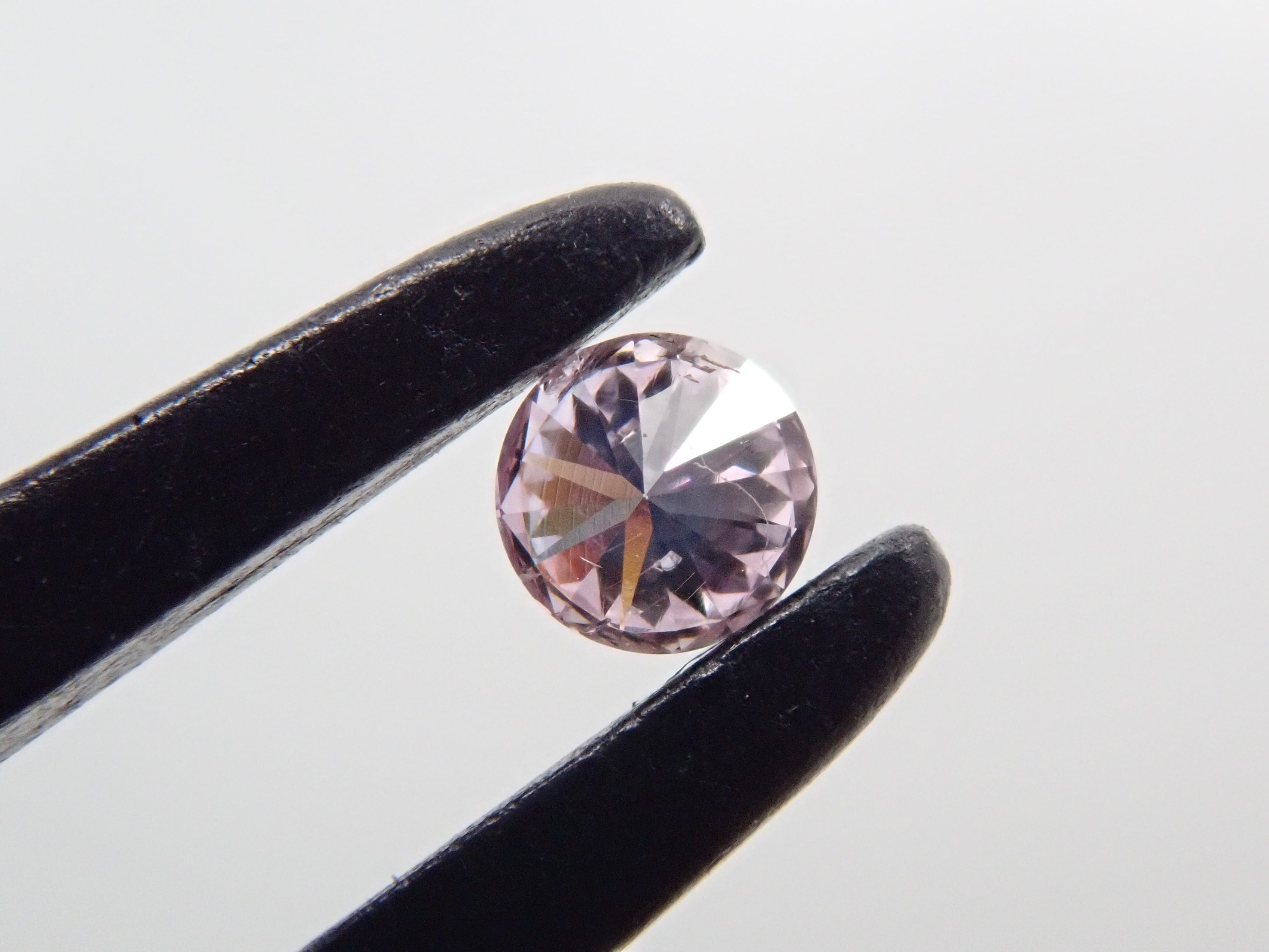 ピンクダイヤモンド 2.2mm/0.044ctルース(FANCY PURPLE PINK, I-1)