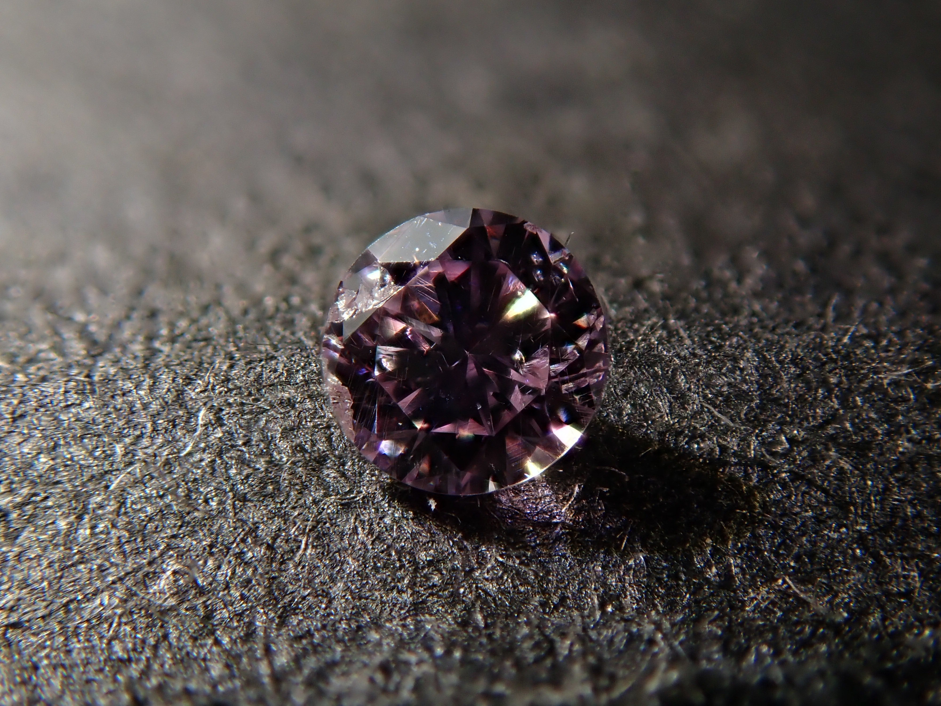 ピンクダイヤモンド 2.2mm/0.044ctルース(FANCY PURPLE PINK, I-1)