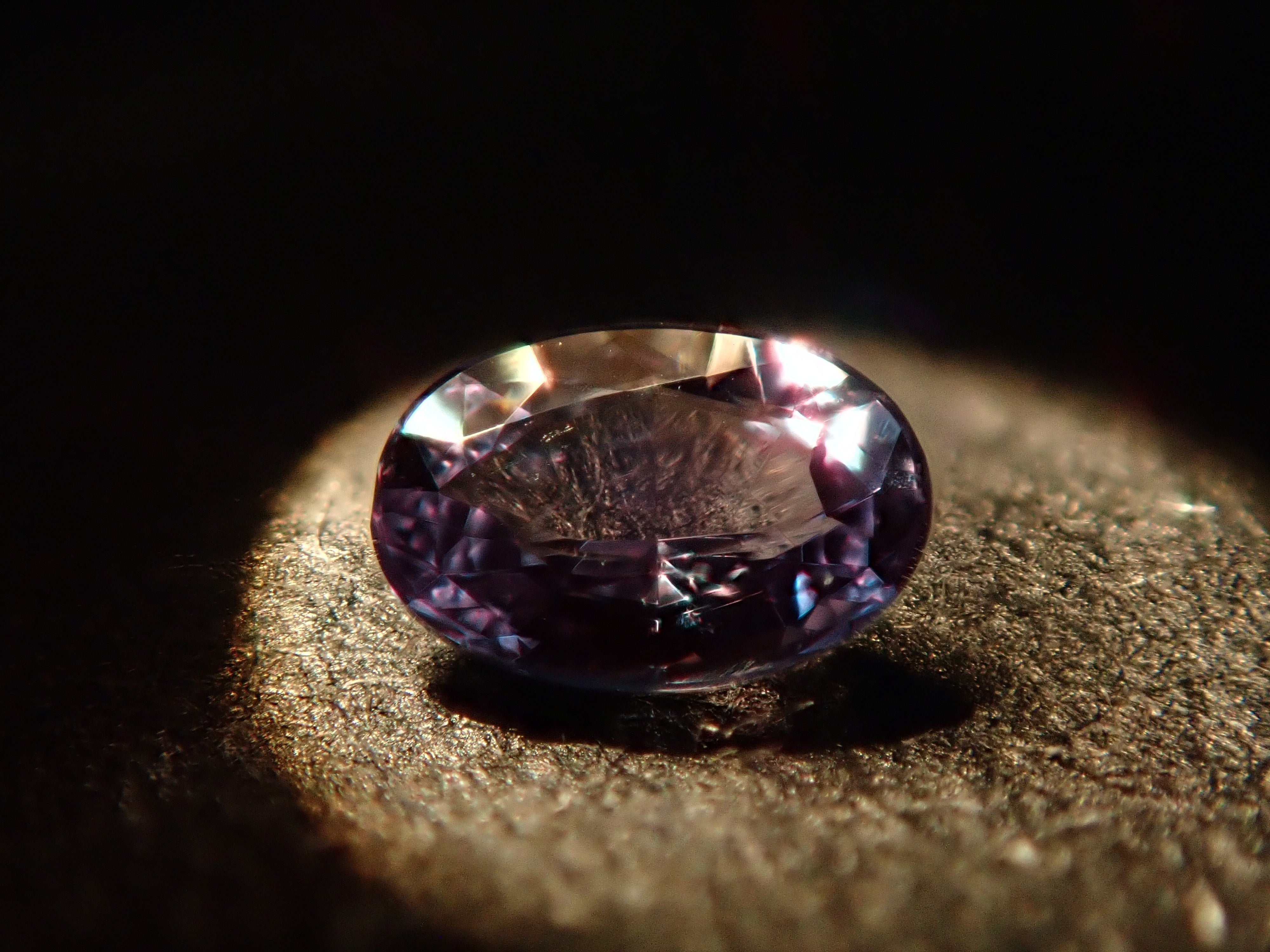 【12544974掲載】ブラジル産アレキサンドライト 0.058ctルース