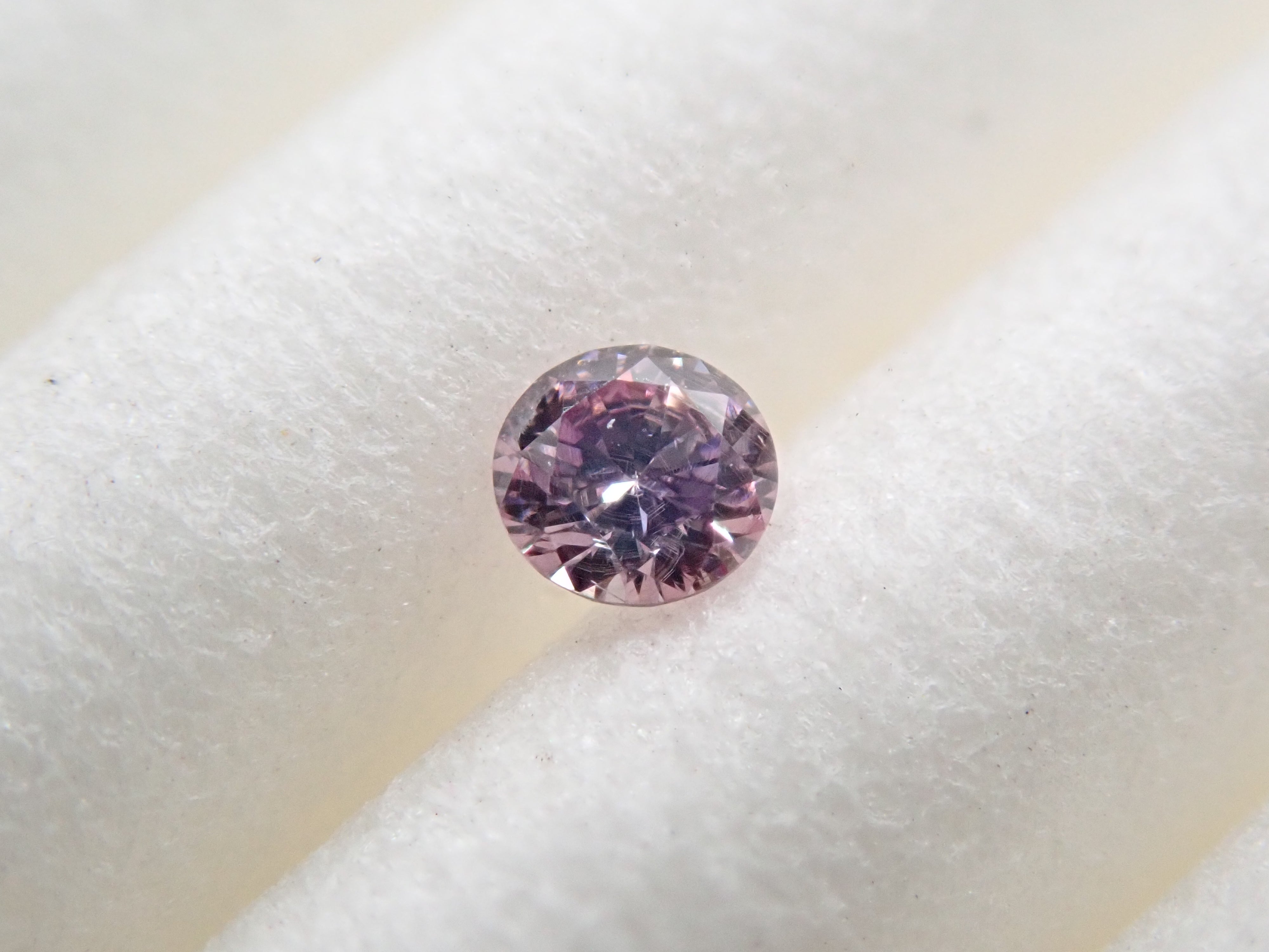 ピンクダイヤモンド 0.034ctルース(FANCY PURPLE PINK, I-1)