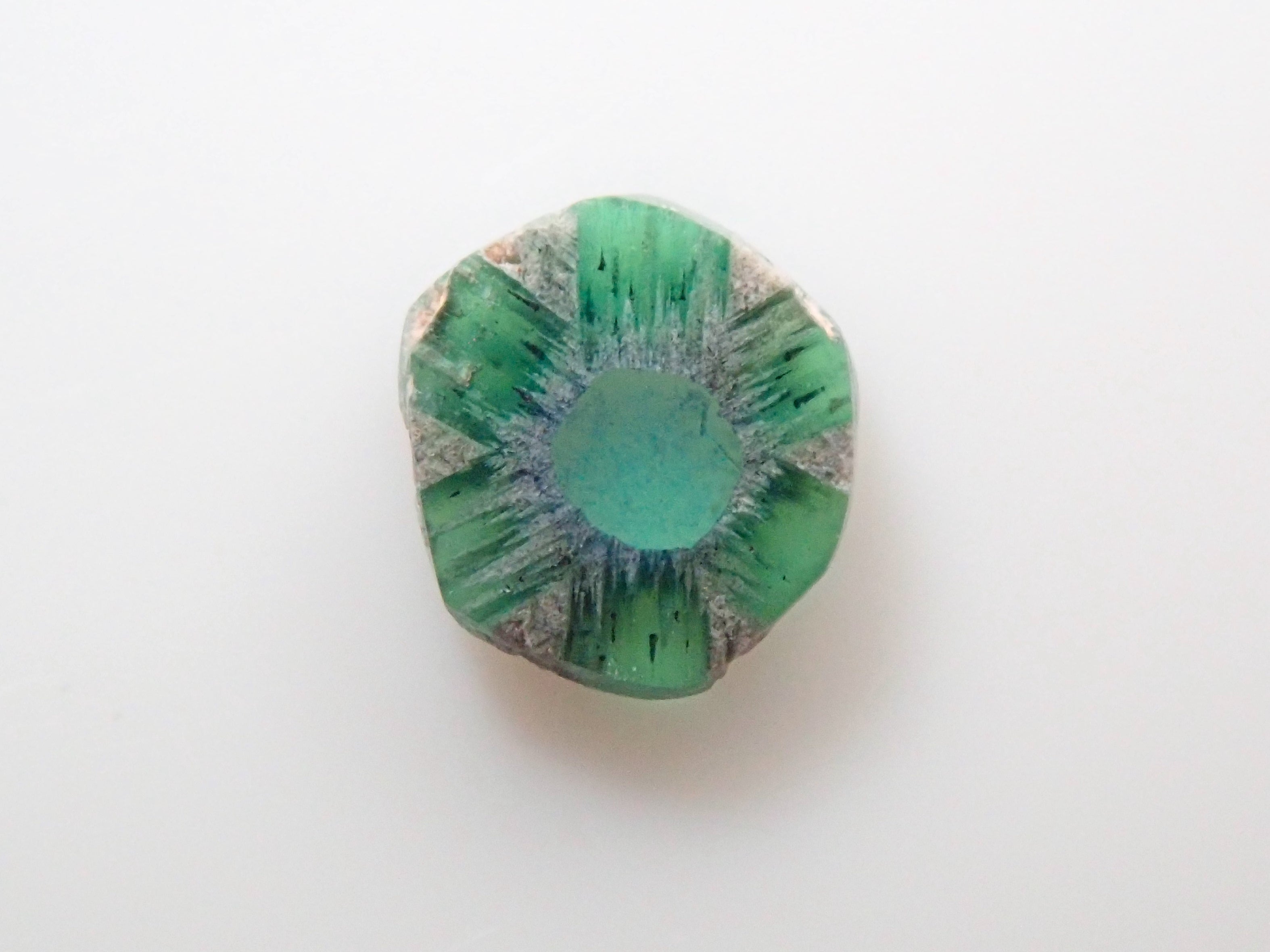 コロンビア産トラピッチェエメラルド(逆トラピッチェ) 0.074ctルース