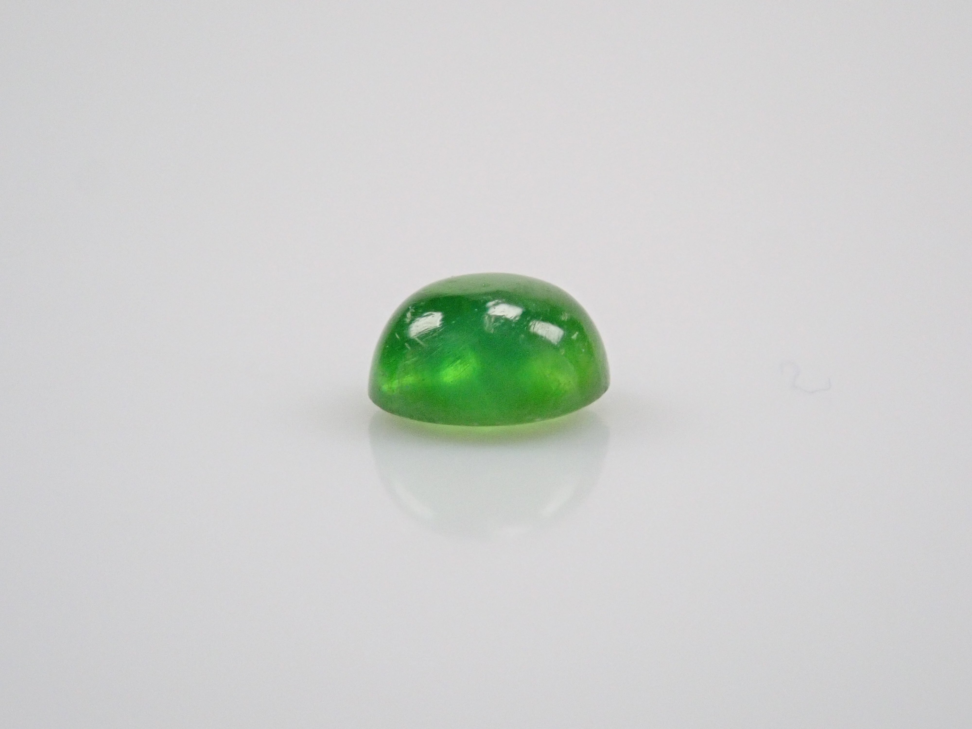 ロシア産デマントイドガーネットキャッツアイ(ホーステール認む) 2.5mm/0.141ctルース