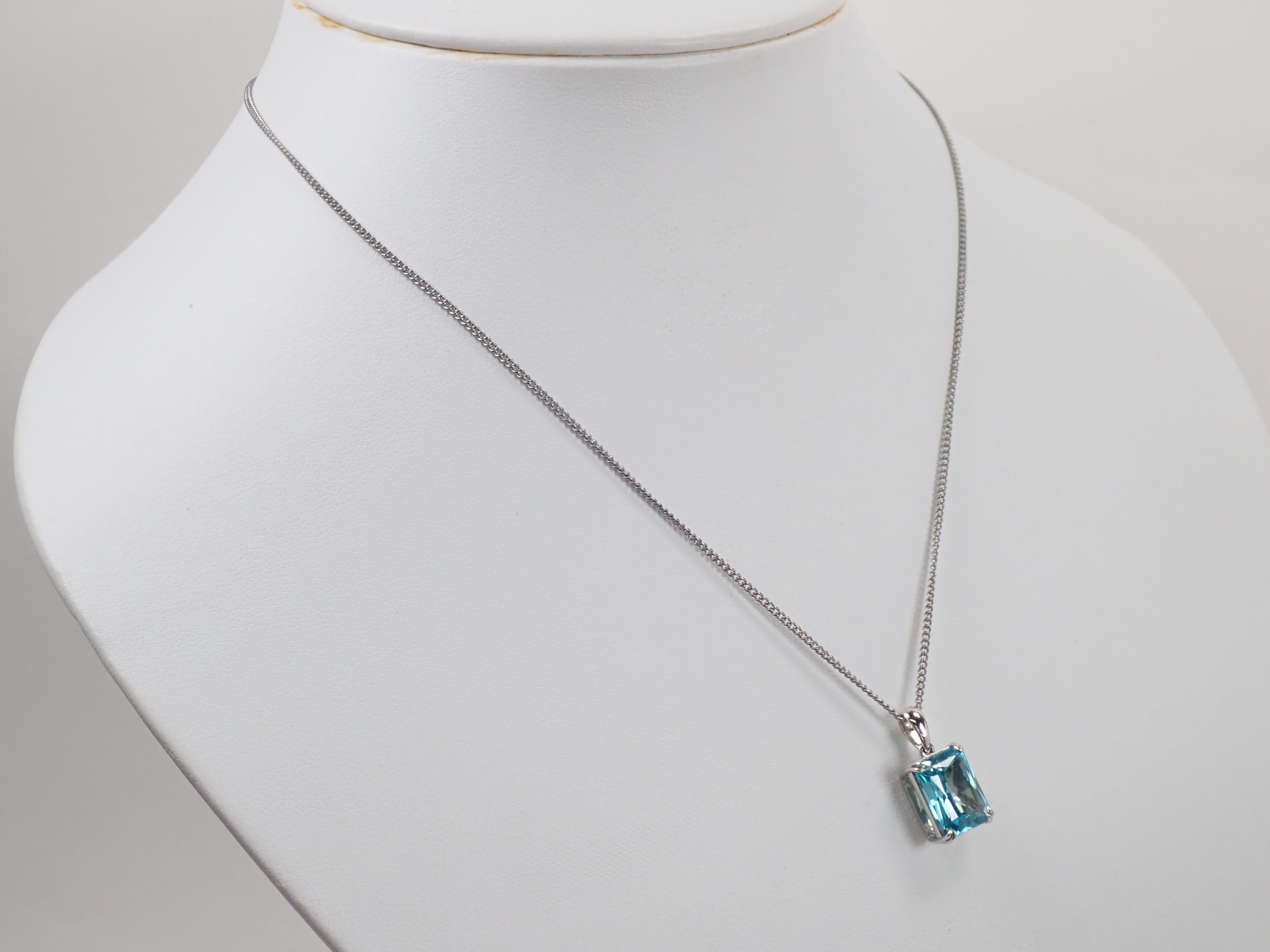 【22602713掲載】【カラフリ】Pt950 ブルージルコン(ラタナキリブルー) 5ct ペンダントトップ(ネックレストップ)鑑別書