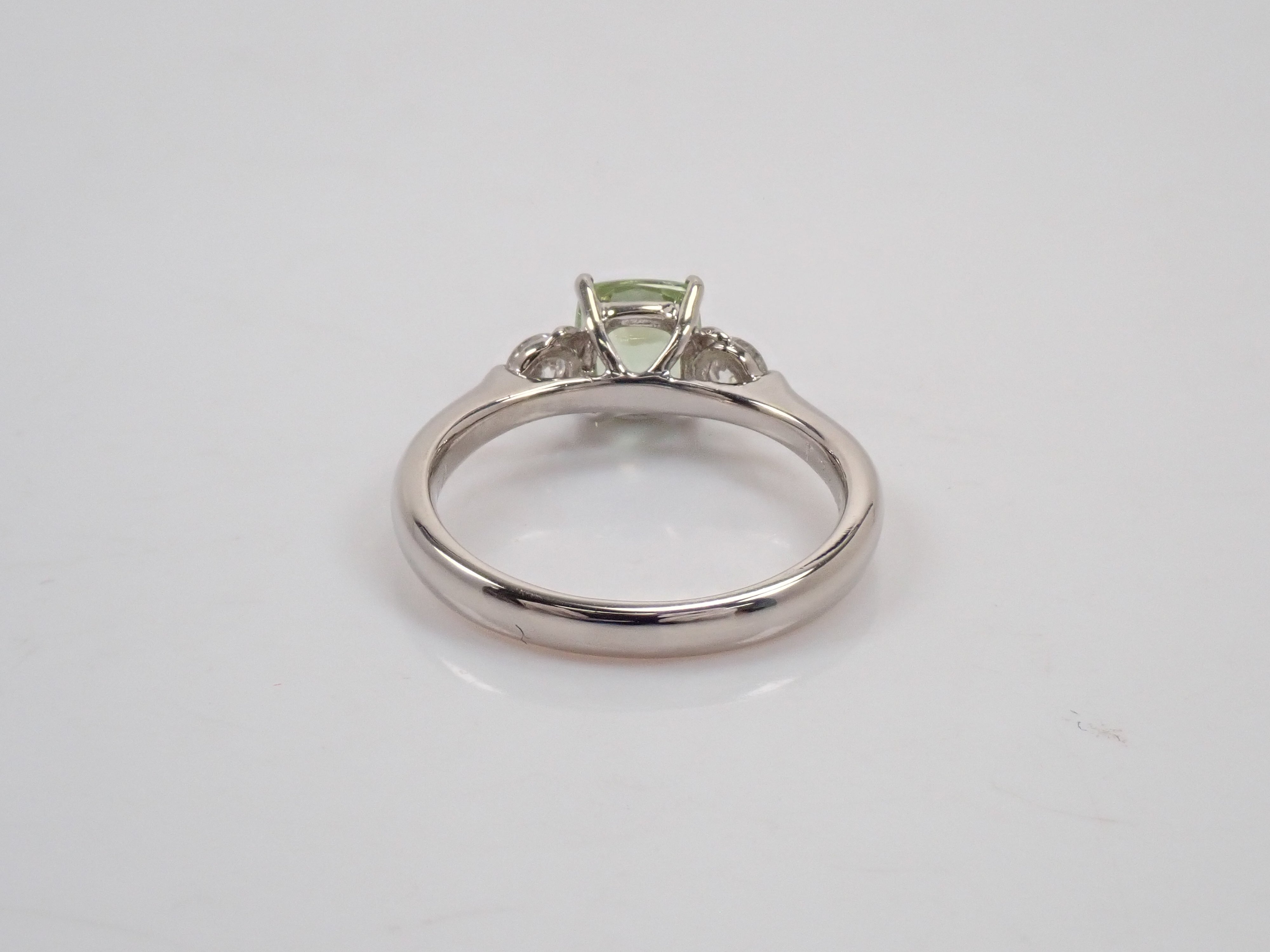 【22602712掲載】【カラフリ】Pt900 グロッシュラーガーネット 1.31ct ダイヤモンド0.24ctリング鑑別書