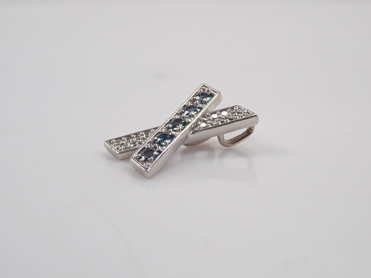 【22602717掲載】【カラフリ】Pt900 アレキサンドライト 0.33ct ダイヤモンド0.11ctペンダントトップ(ネックレストップ)鑑別書