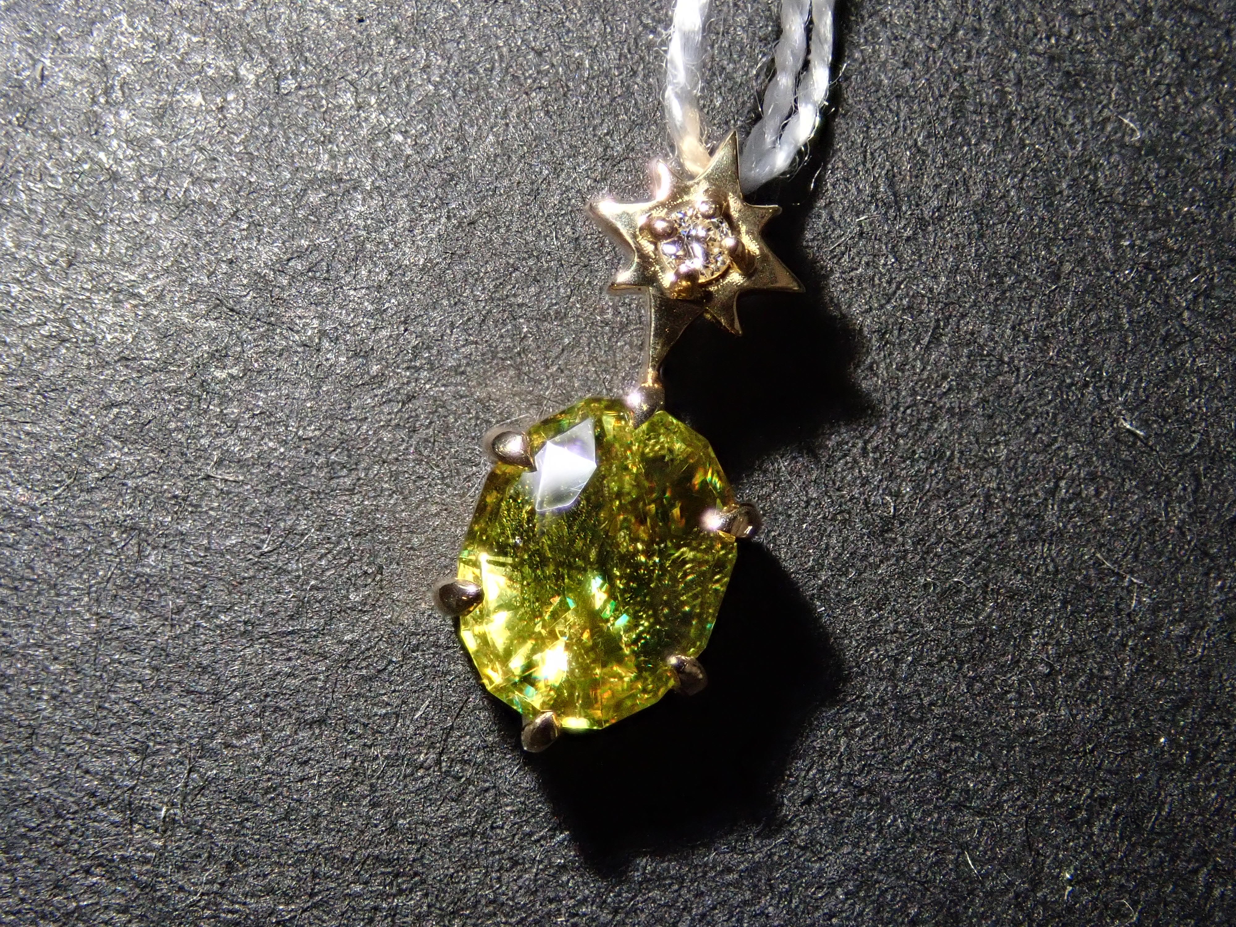 K18YG マダガスカル産スフェーン 0.597ct ペンダントトップ(ネックレストップ)