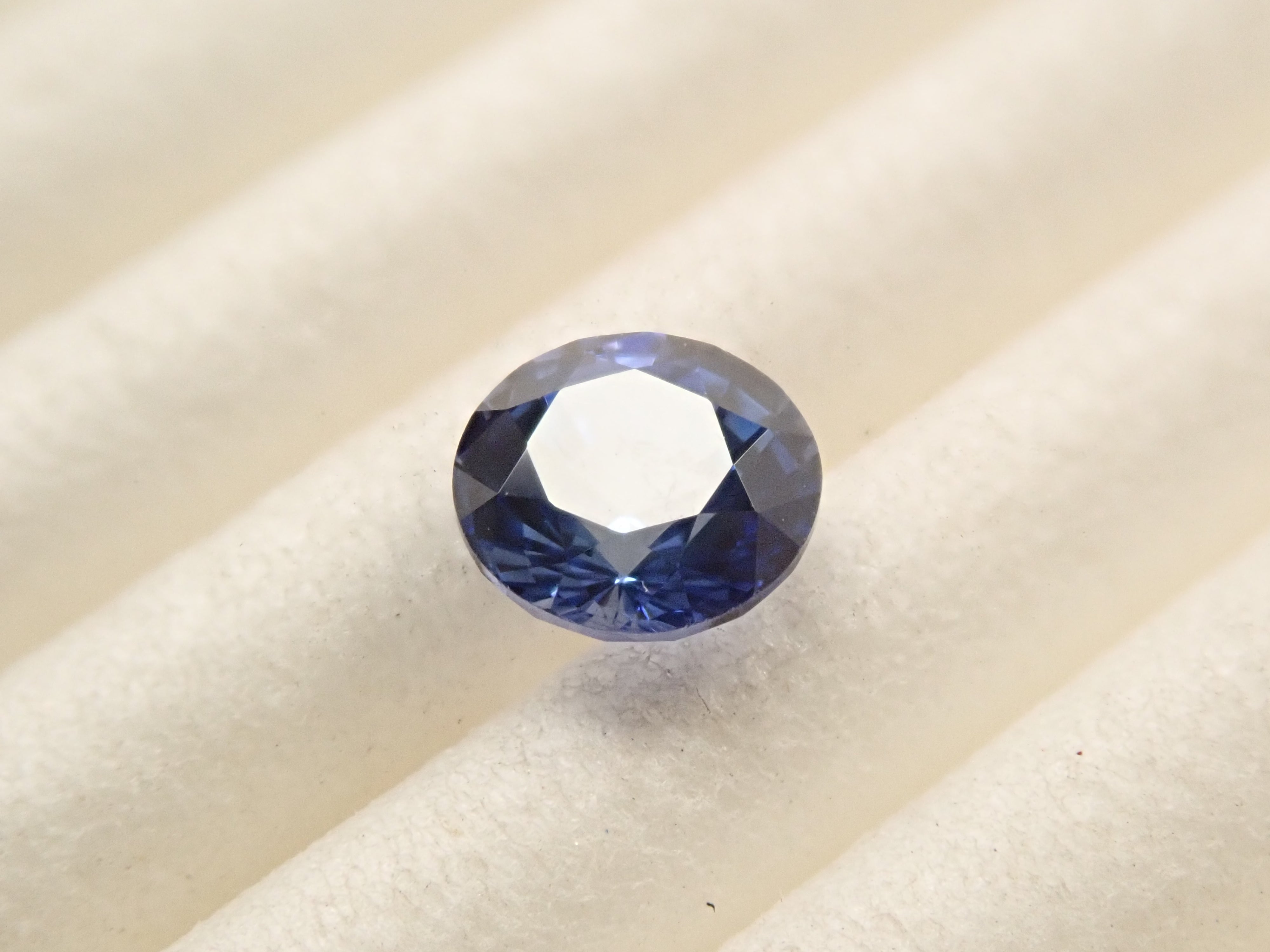 【8/29 22時販売】コーンフラワーブルーサファイア 4.5mm/0.490ctルース AIGS
