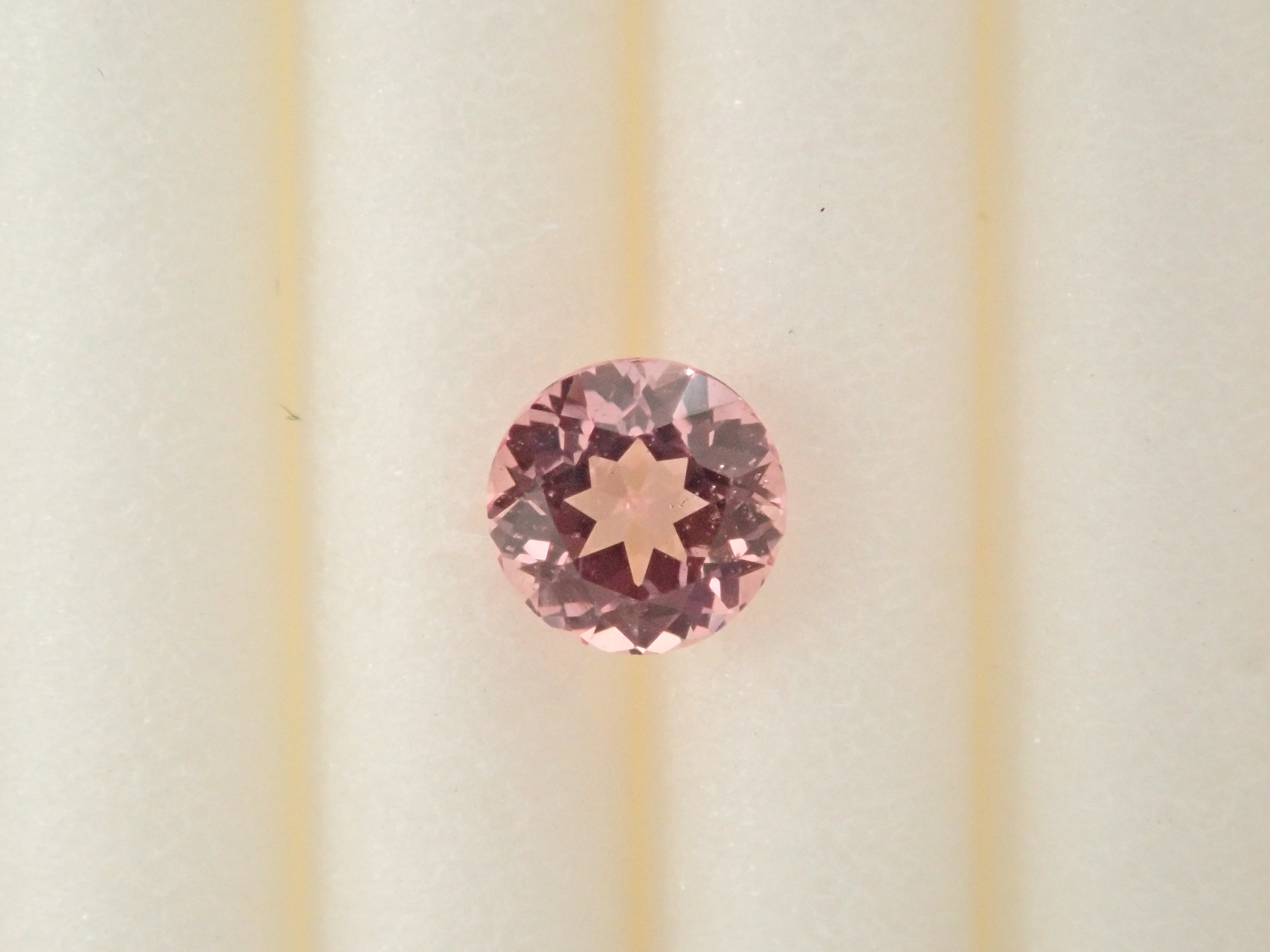 パパラチアサファイア 3.4mm/0.200ctルース DGL